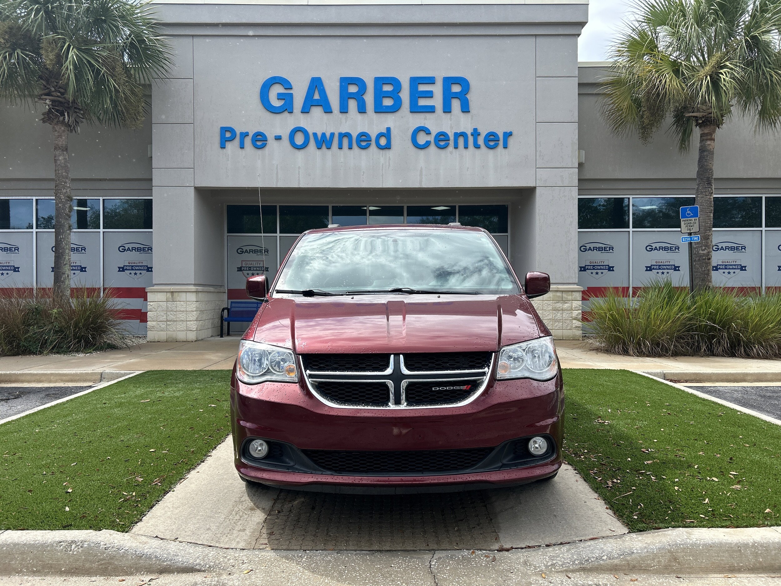 2018 Dodge Grand Caravan SXT photo 2