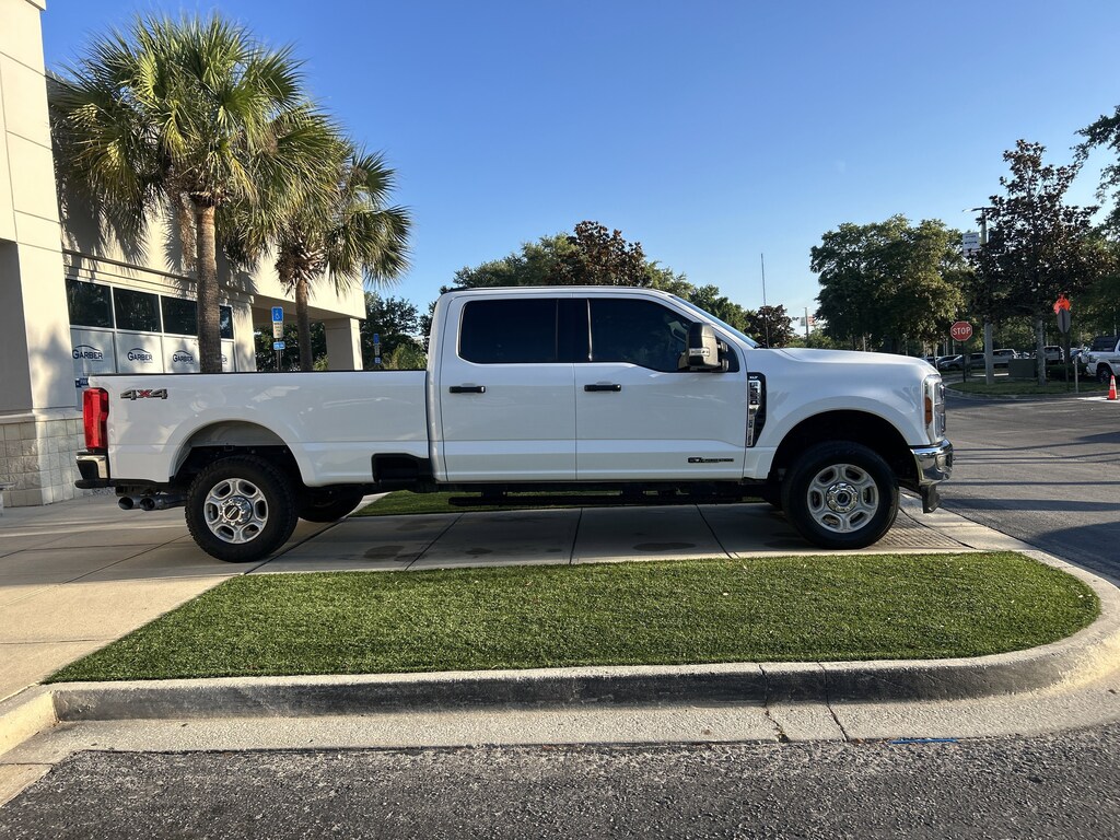 Used 2025 Ford F-350SD XLT Truck Crew Cab