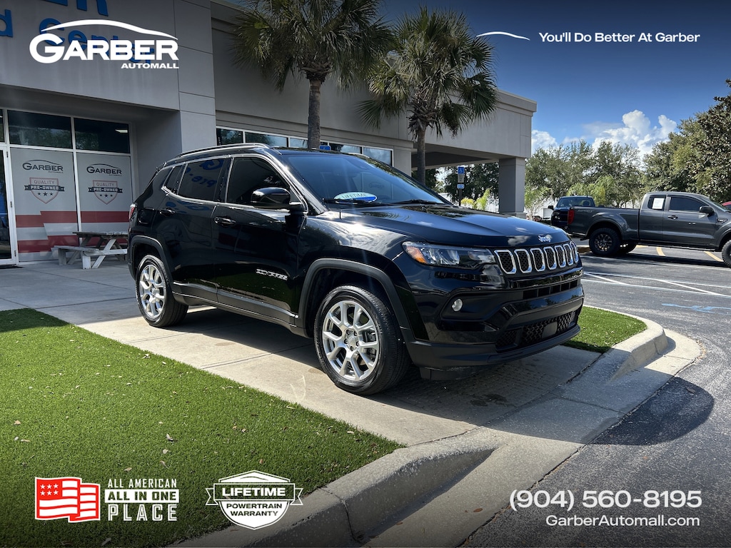 Used 2024 Jeep Compass Latitude Lux SUV