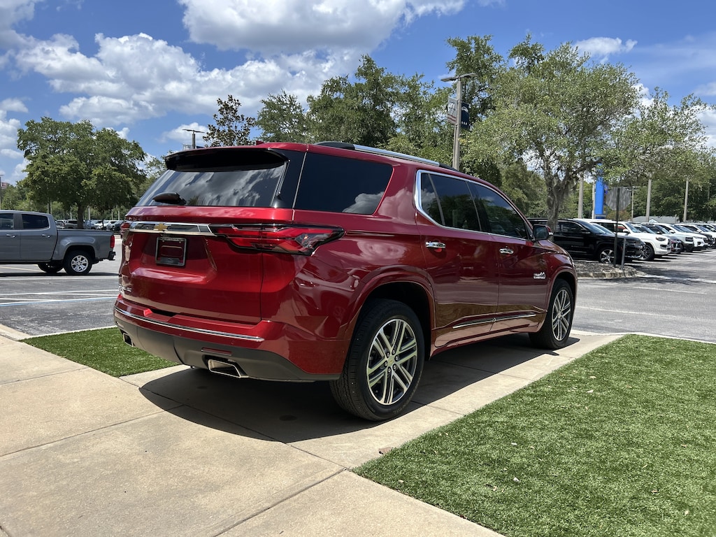 Used 2023 Chevrolet Traverse High Country SUV
