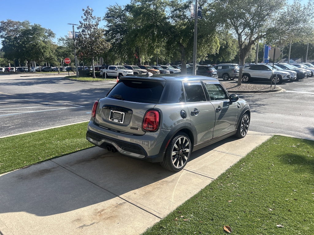 Used 2022 MINI Cooper S Classic Hatchback