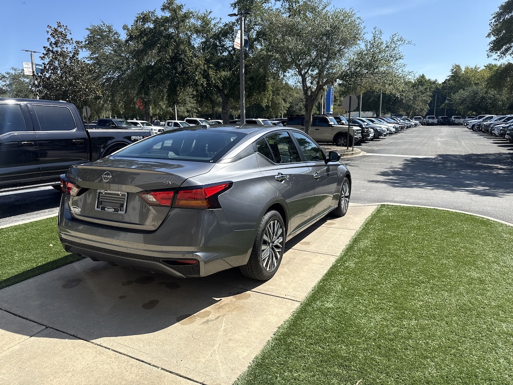 Certified 2024 Nissan Altima 2.5 SV Sedan