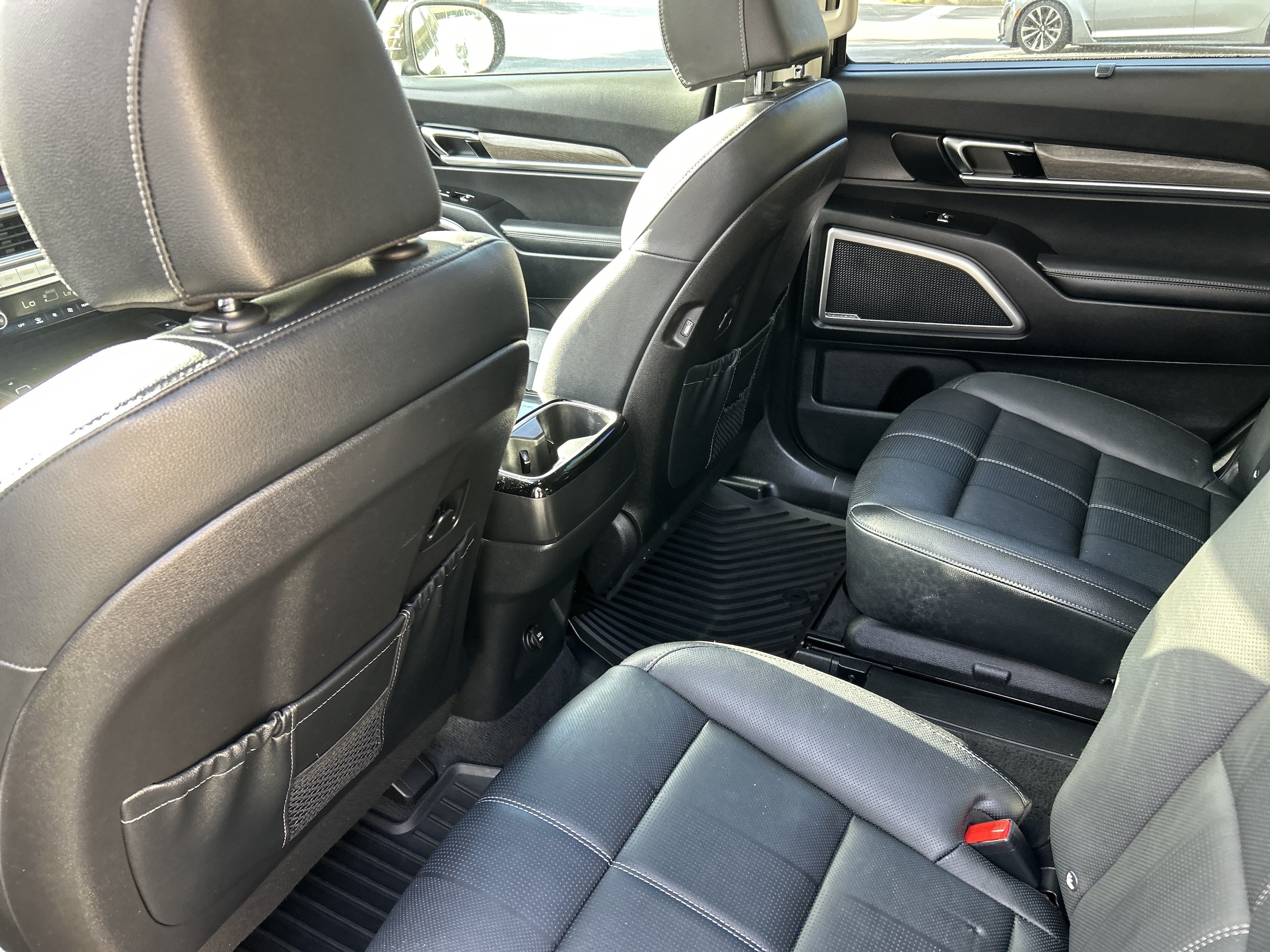 2022 Kia Telluride EX - Photo 24
