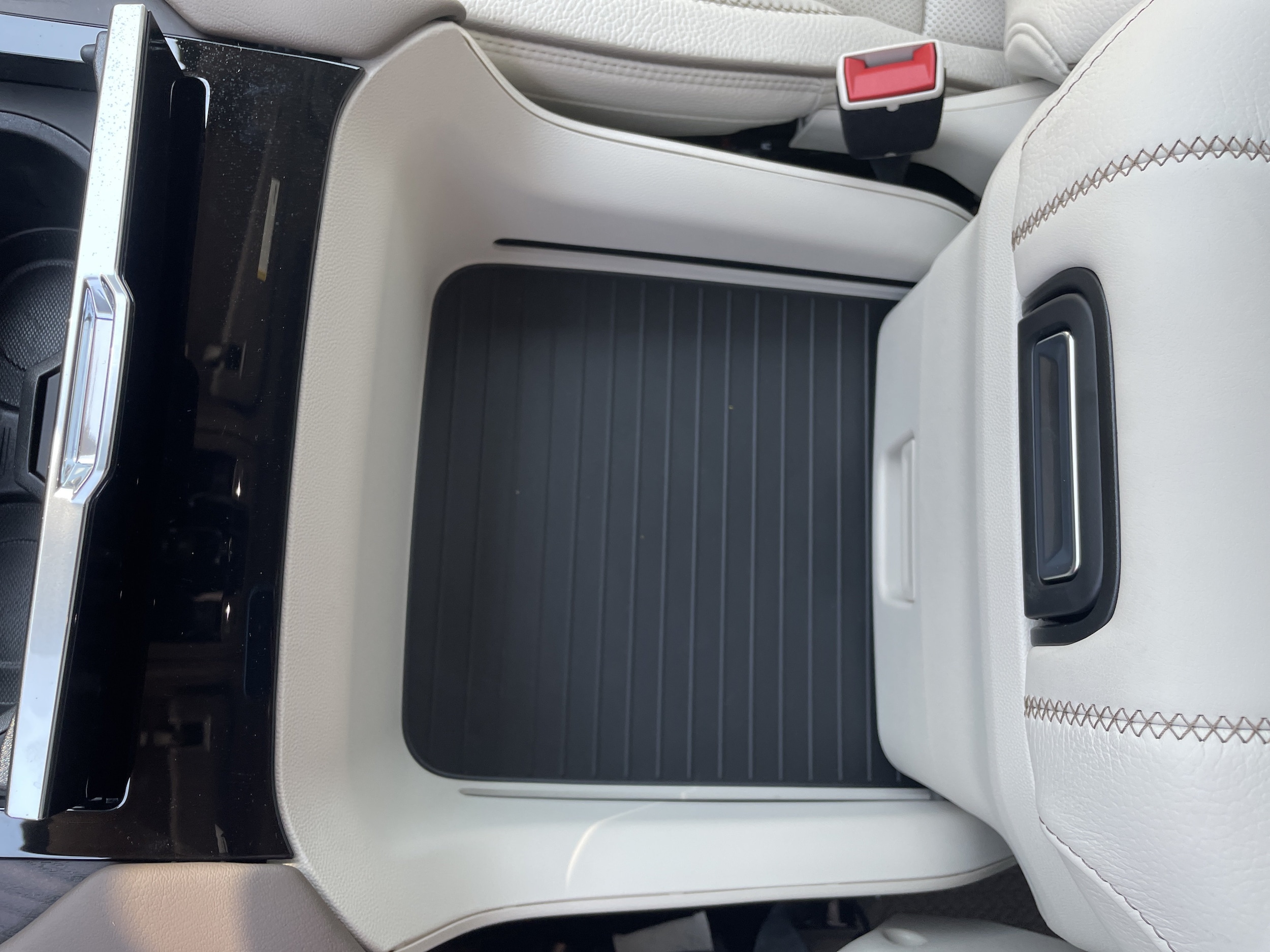 2026 GMC Yukon XL Denali - Photo 34