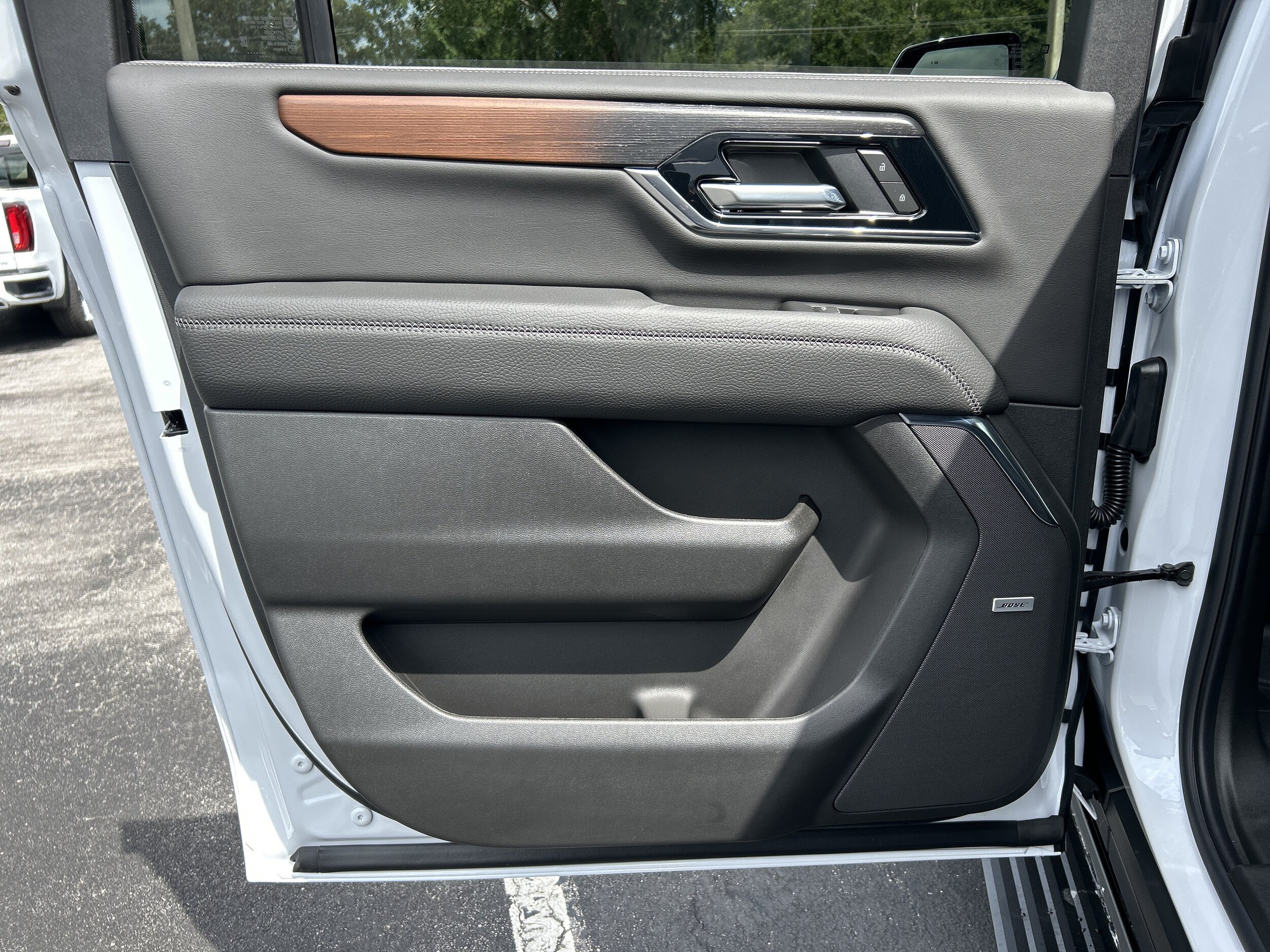 2026 GMC Yukon XL Denali - Photo 39
