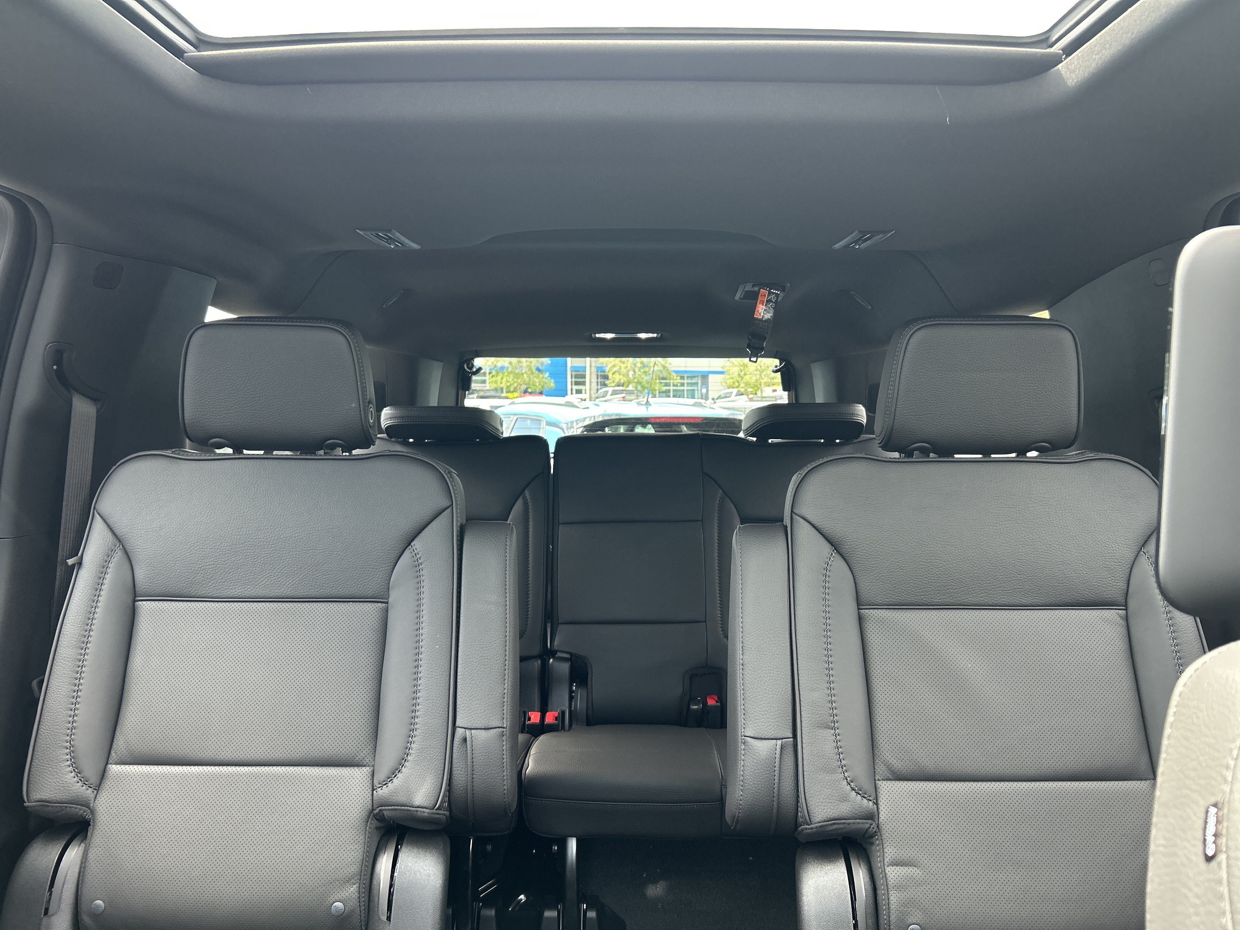 2026 GMC Yukon XL Denali - Photo 18
