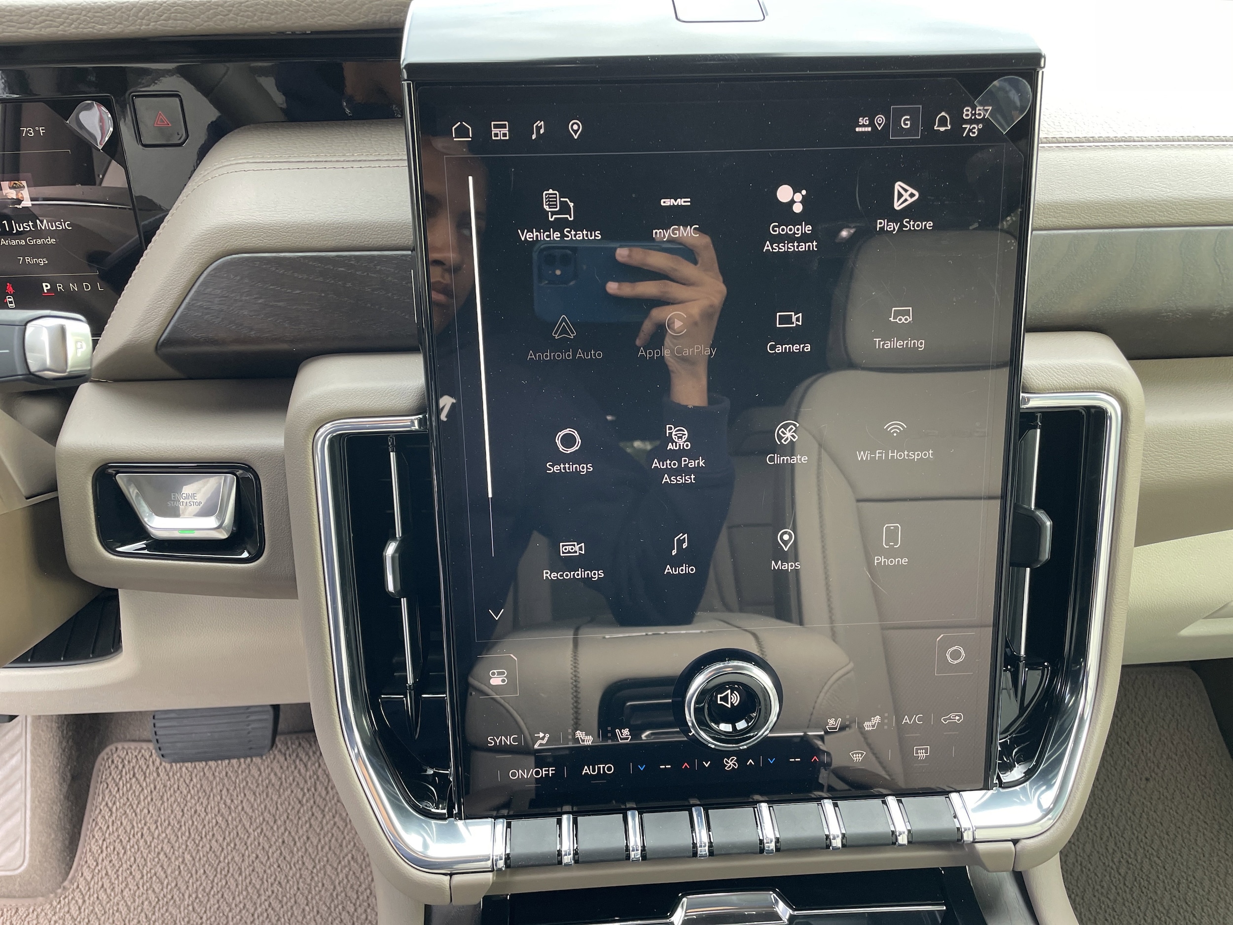 2026 GMC Yukon Denali - Photo 22