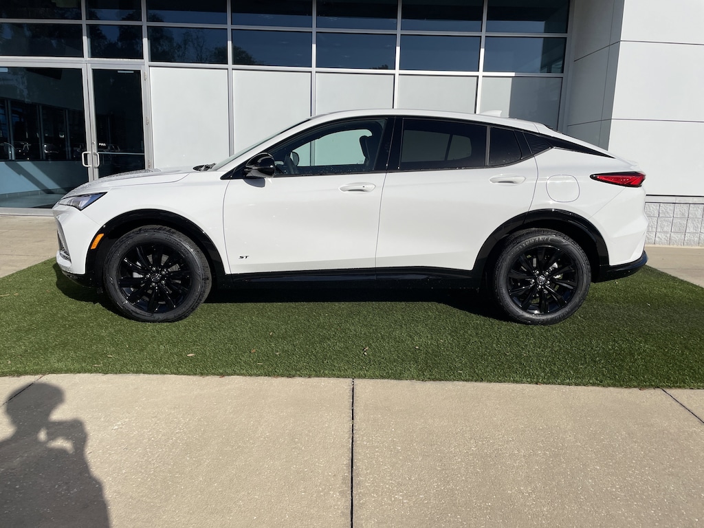New 2026 Buick Envista Sport Touring SUV