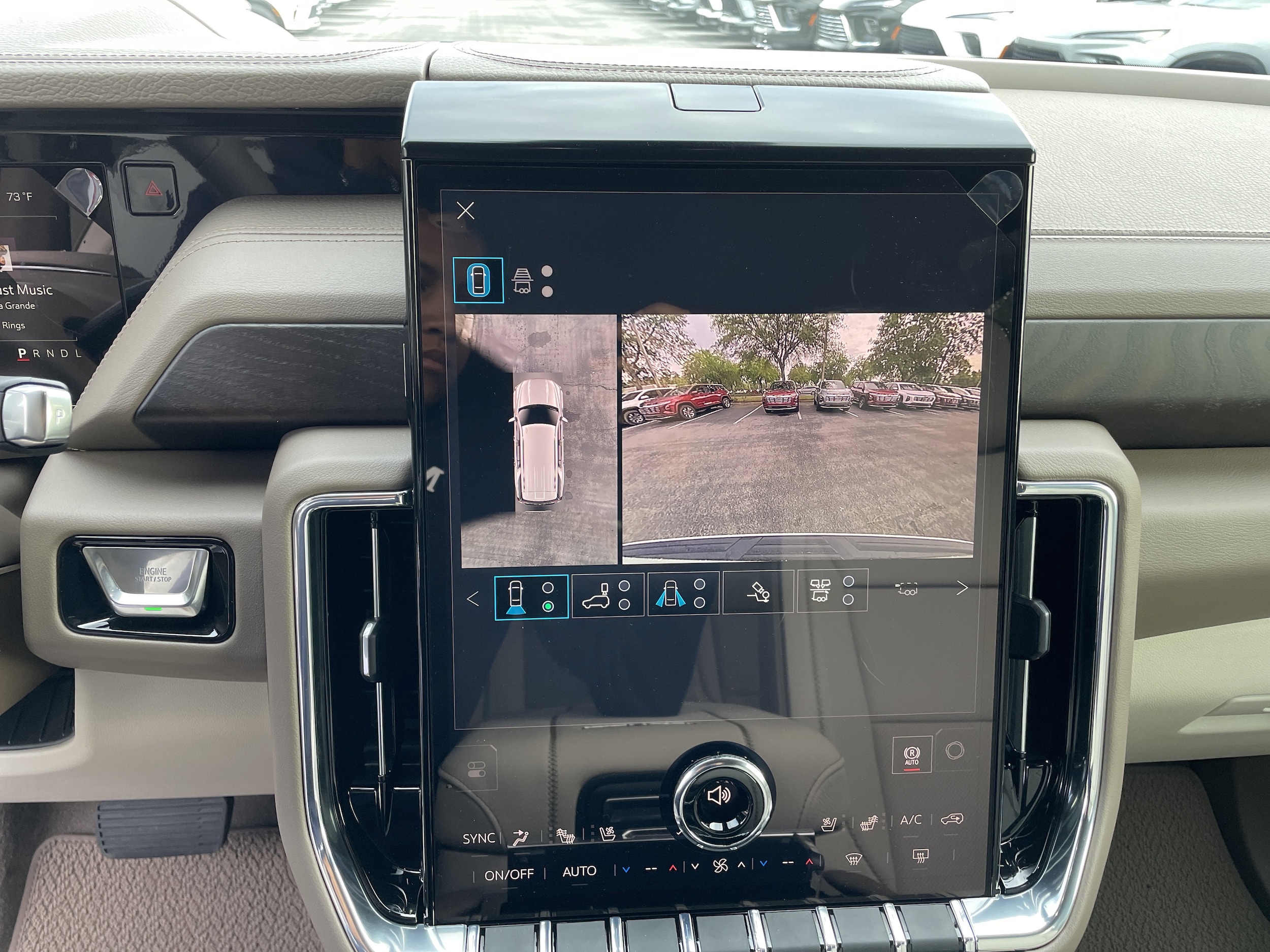 2026 GMC Yukon Denali - Photo 23