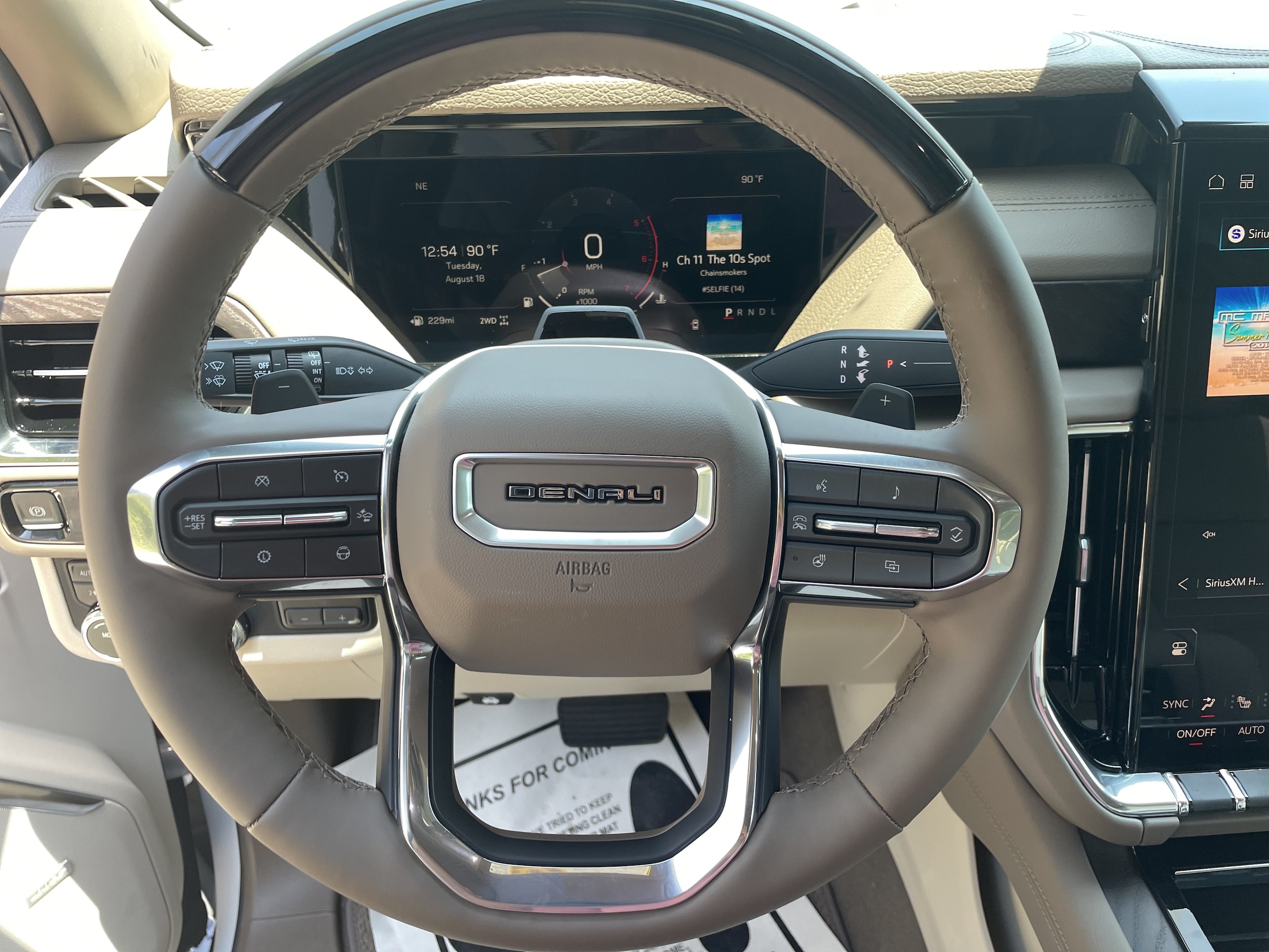 2026 GMC Yukon XL Denali - Photo 9
