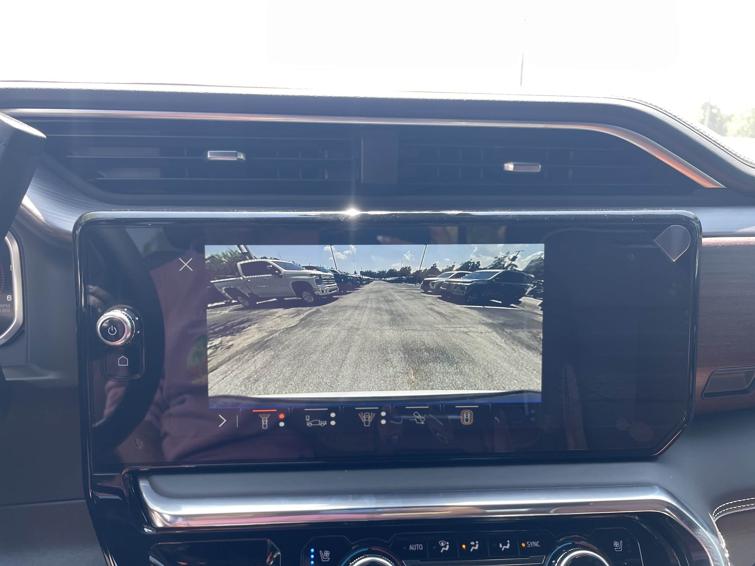 2026 GMC Sierra 3500HD Denali Ultimate - Photo 23