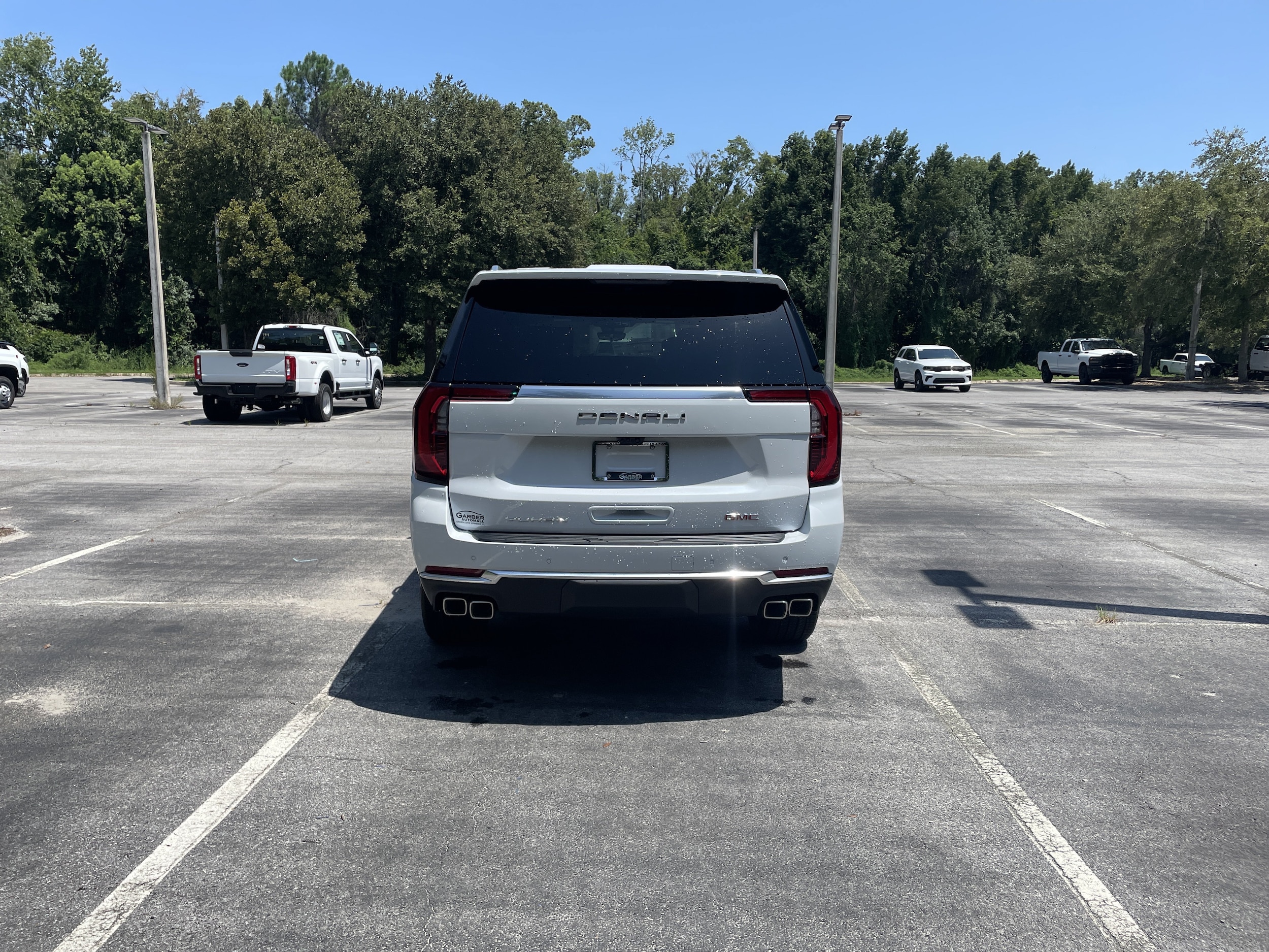 2026 GMC Yukon XL Denali - Photo 6