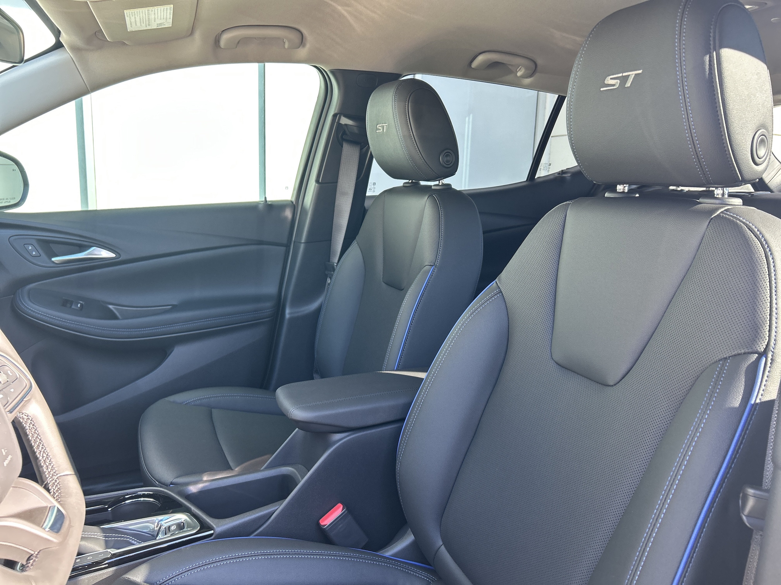 2026 Buick Encore GX Sport Touring - Photo 13