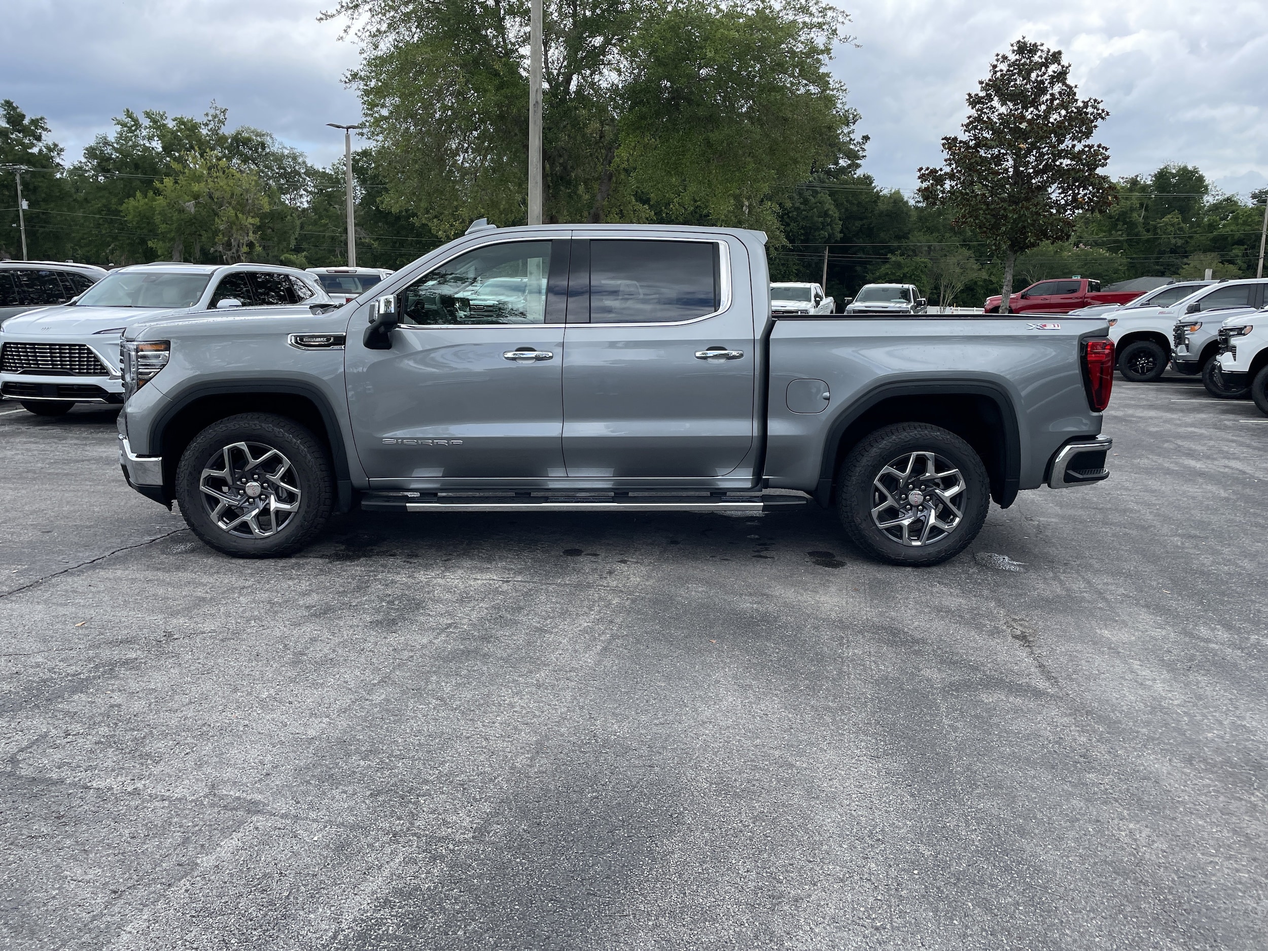 2026 GMC Sierra 1500 SLT - Photo 5