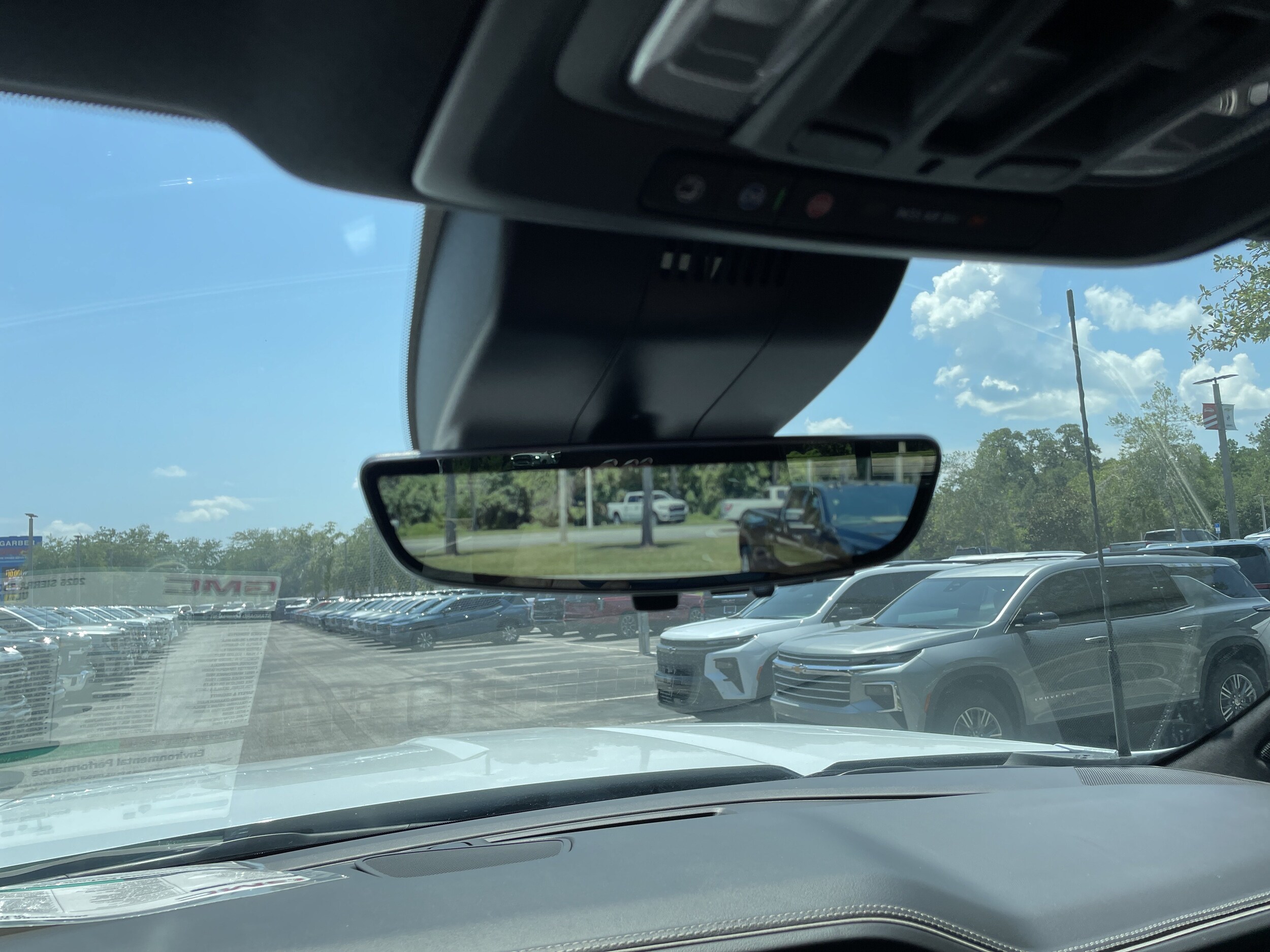 2026 GMC Sierra 3500HD Denali Ultimate - Photo 35