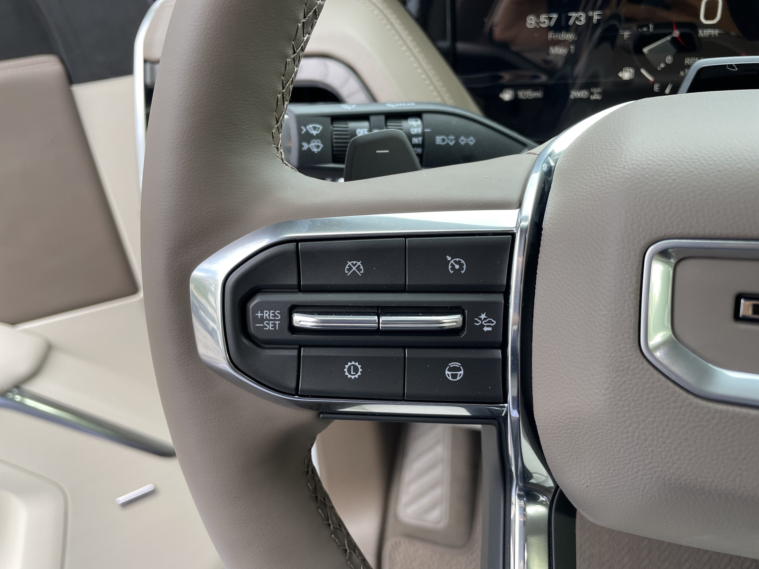 2026 GMC Yukon Denali - Photo 17