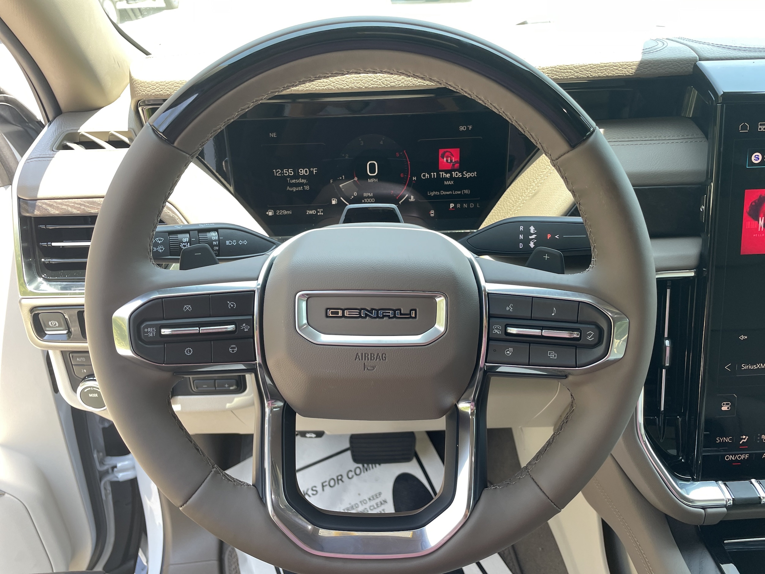 2026 GMC Yukon XL Denali - Photo 16