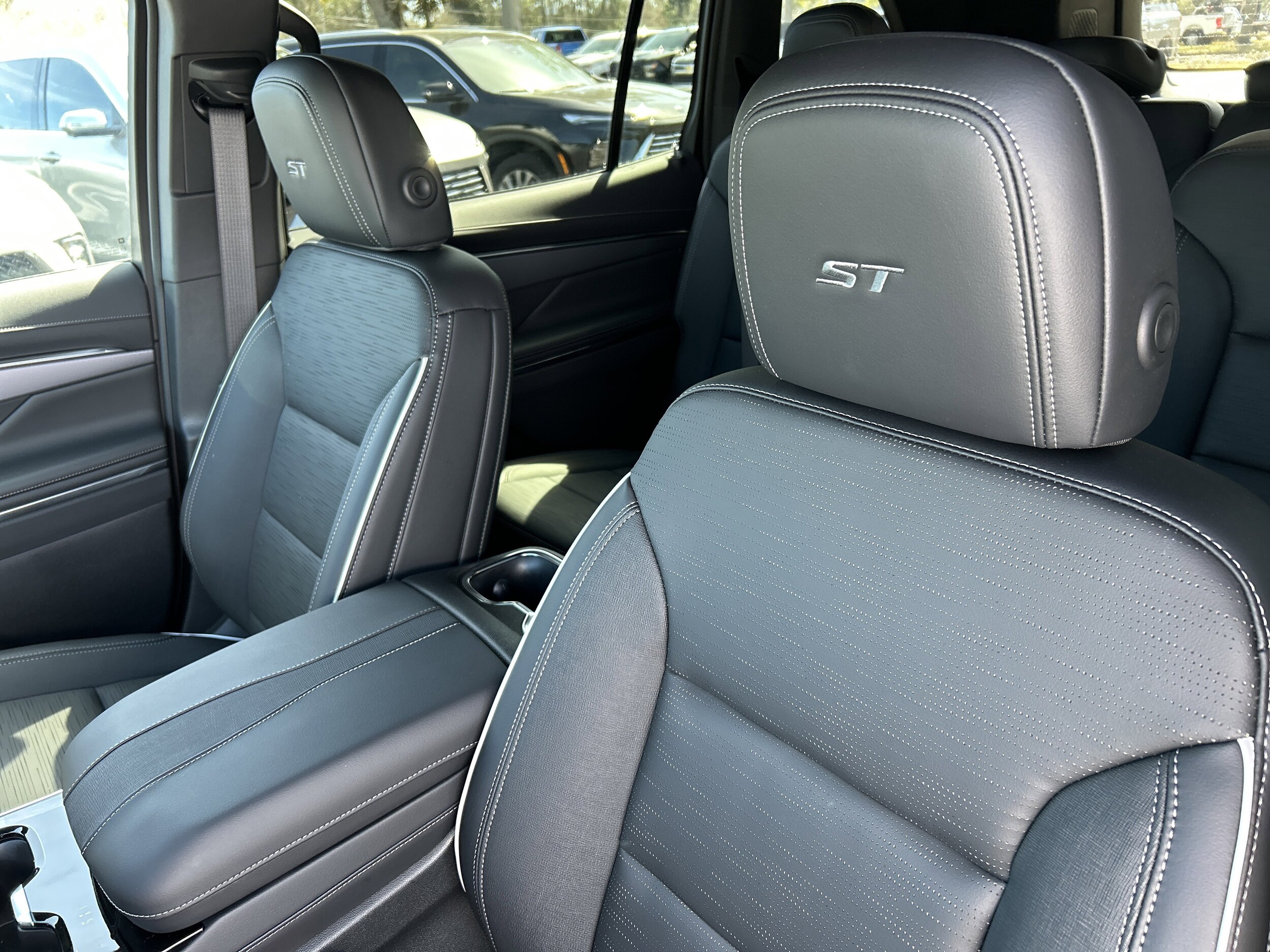 2026 Buick Enclave Sport Touring - Photo 23