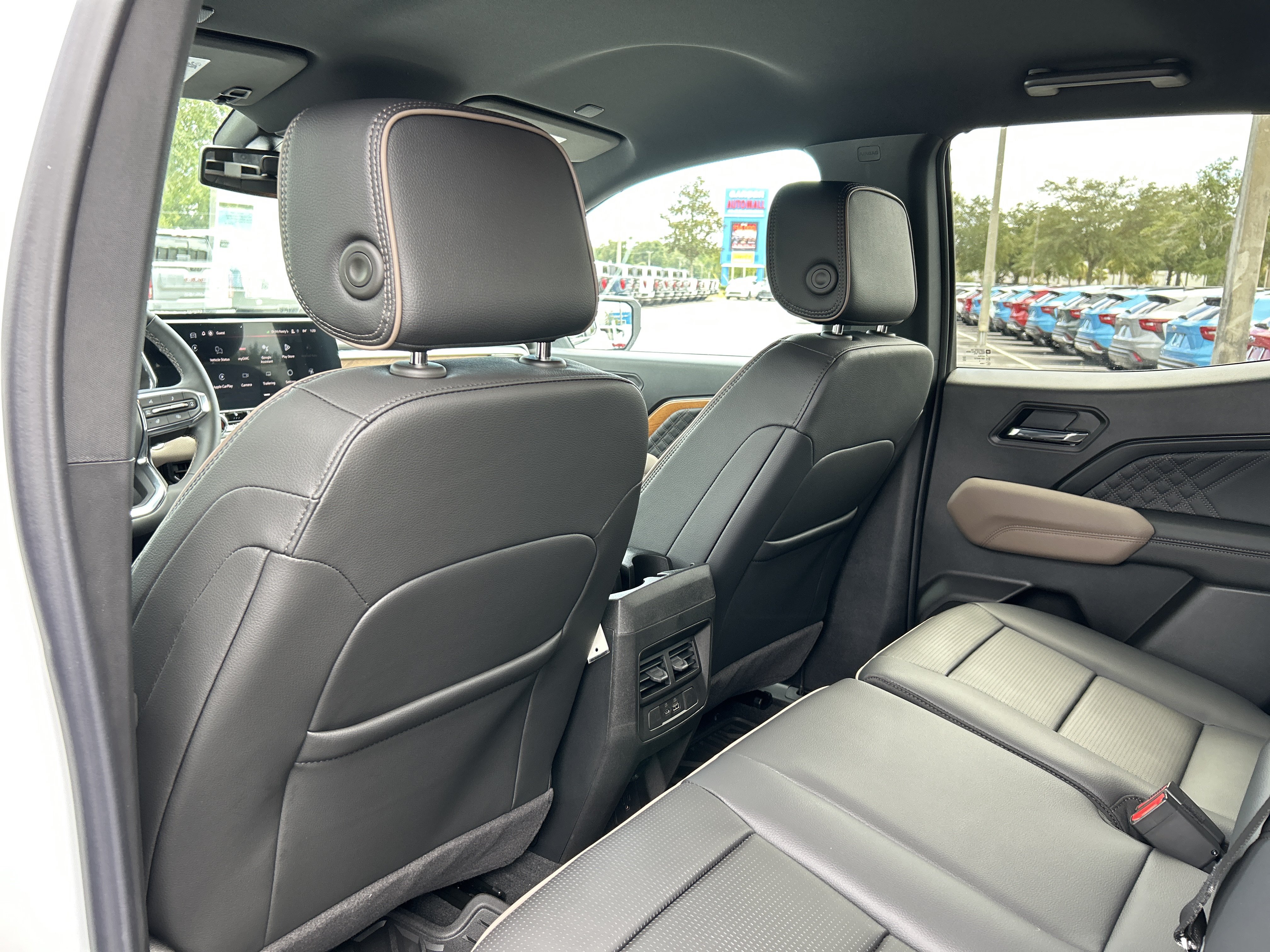 2026 GMC Canyon Denali - Photo 35