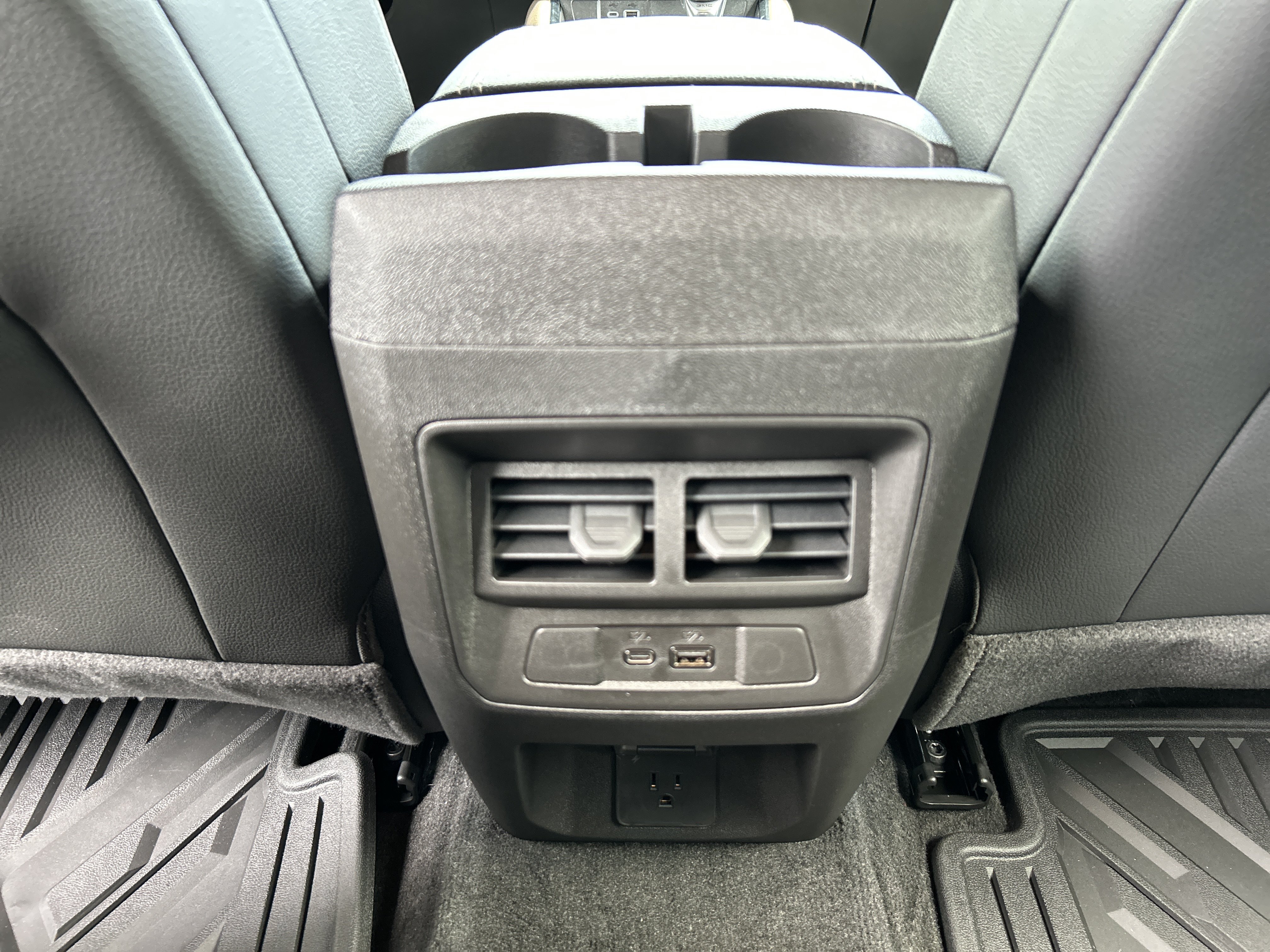 2026 GMC Canyon Denali - Photo 37