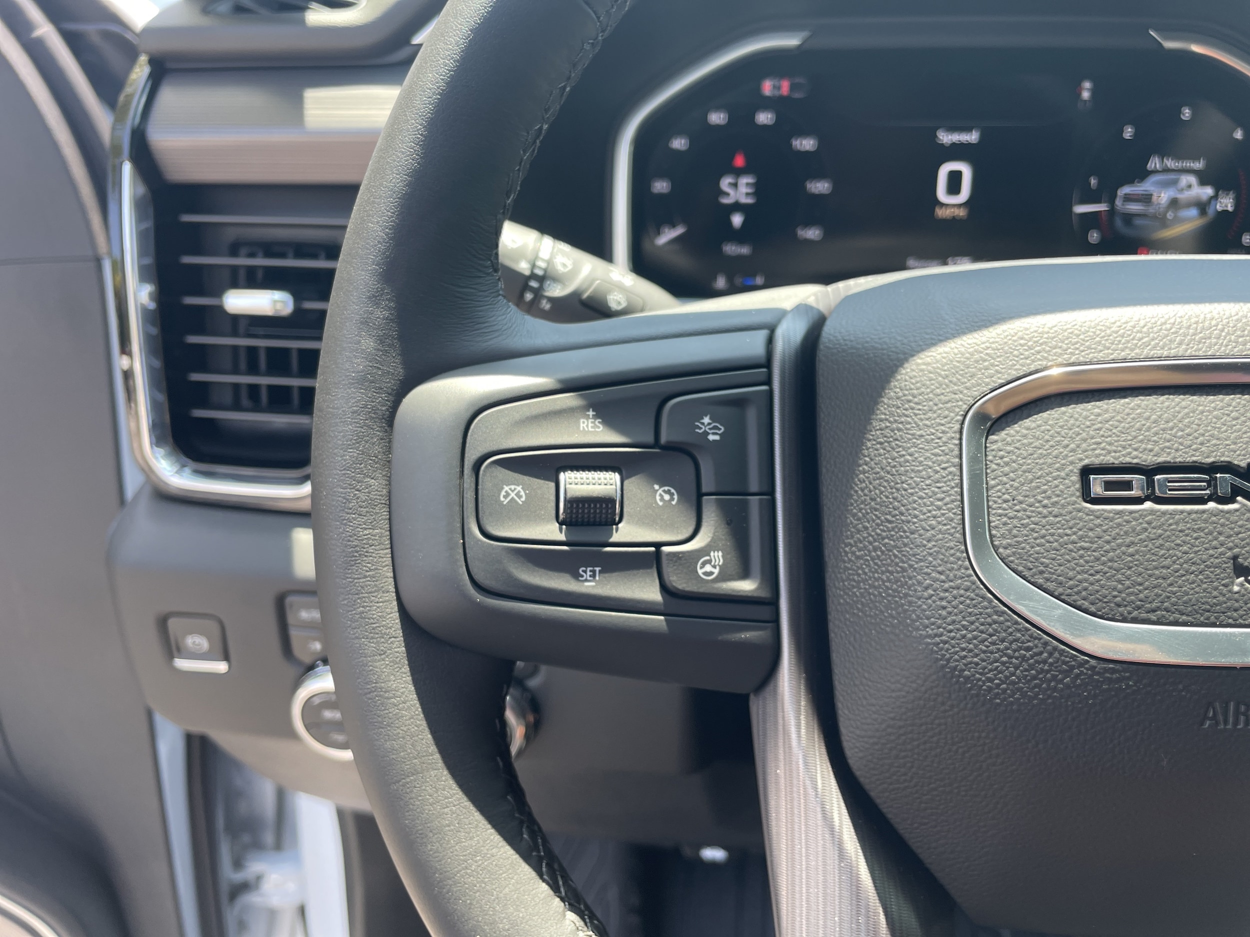 2026 GMC Sierra 3500HD Denali Ultimate - Photo 18