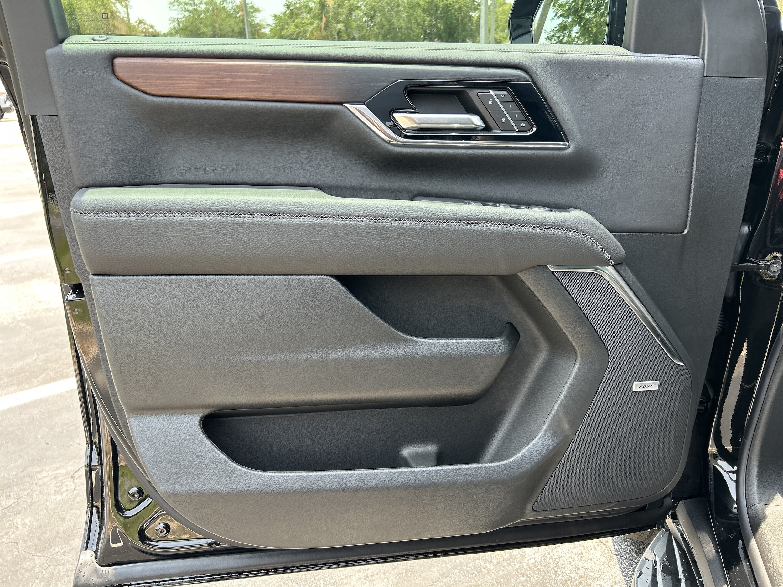 2026 GMC Yukon XL Denali - Photo 13