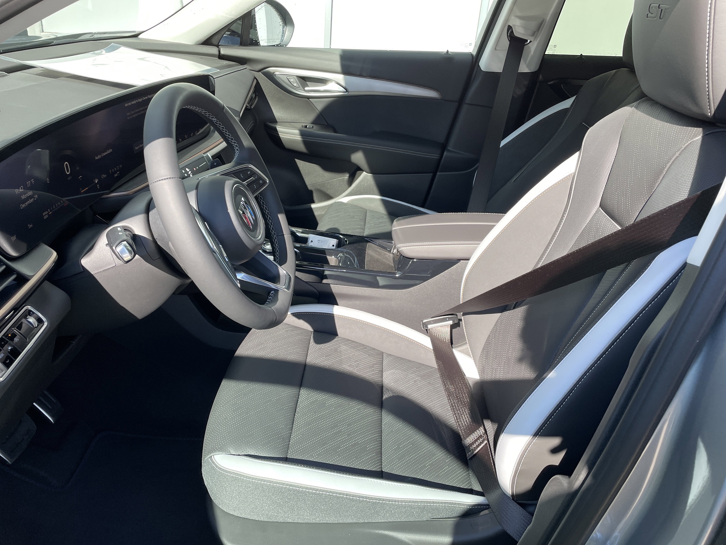 2026 Buick Envision Sport Touring - Photo 13