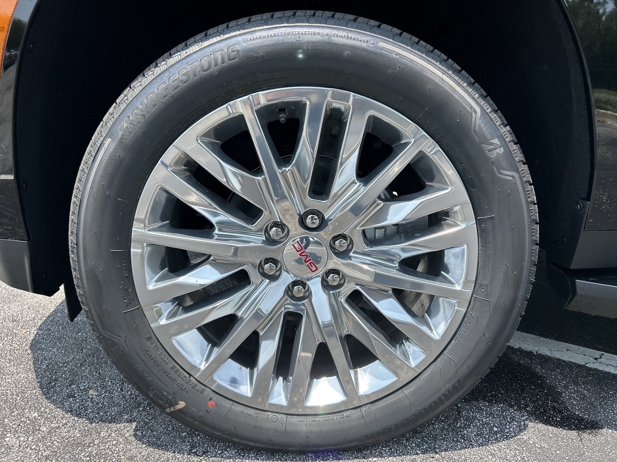 2026 GMC Yukon XL Denali - Photo 9