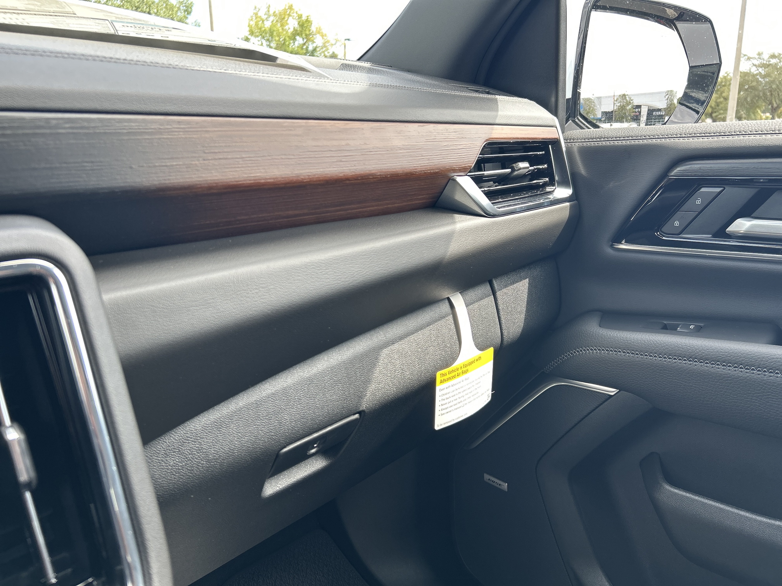 2026 GMC Yukon XL Denali - Photo 36