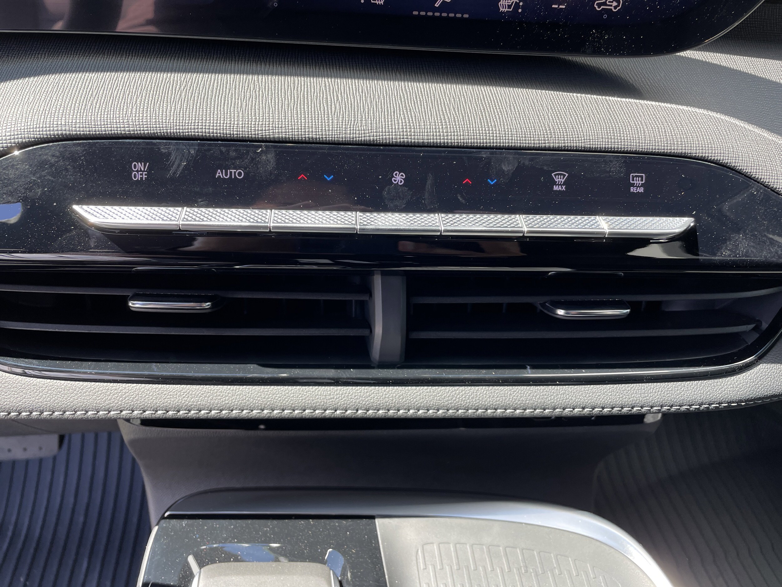 2026 Buick Enclave Sport Touring - Photo 27
