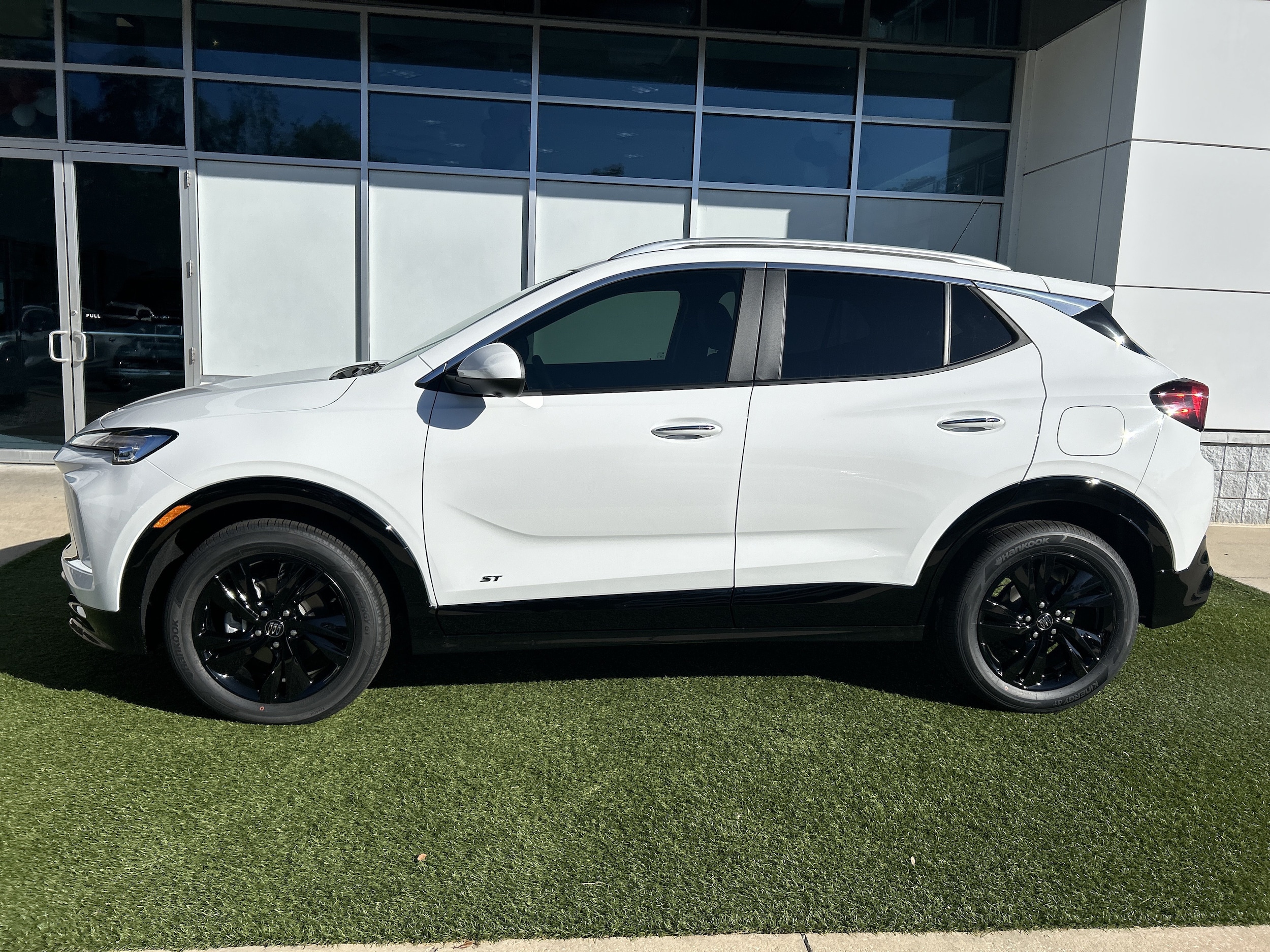 2026 Buick Encore GX Sport Touring - Photo 8