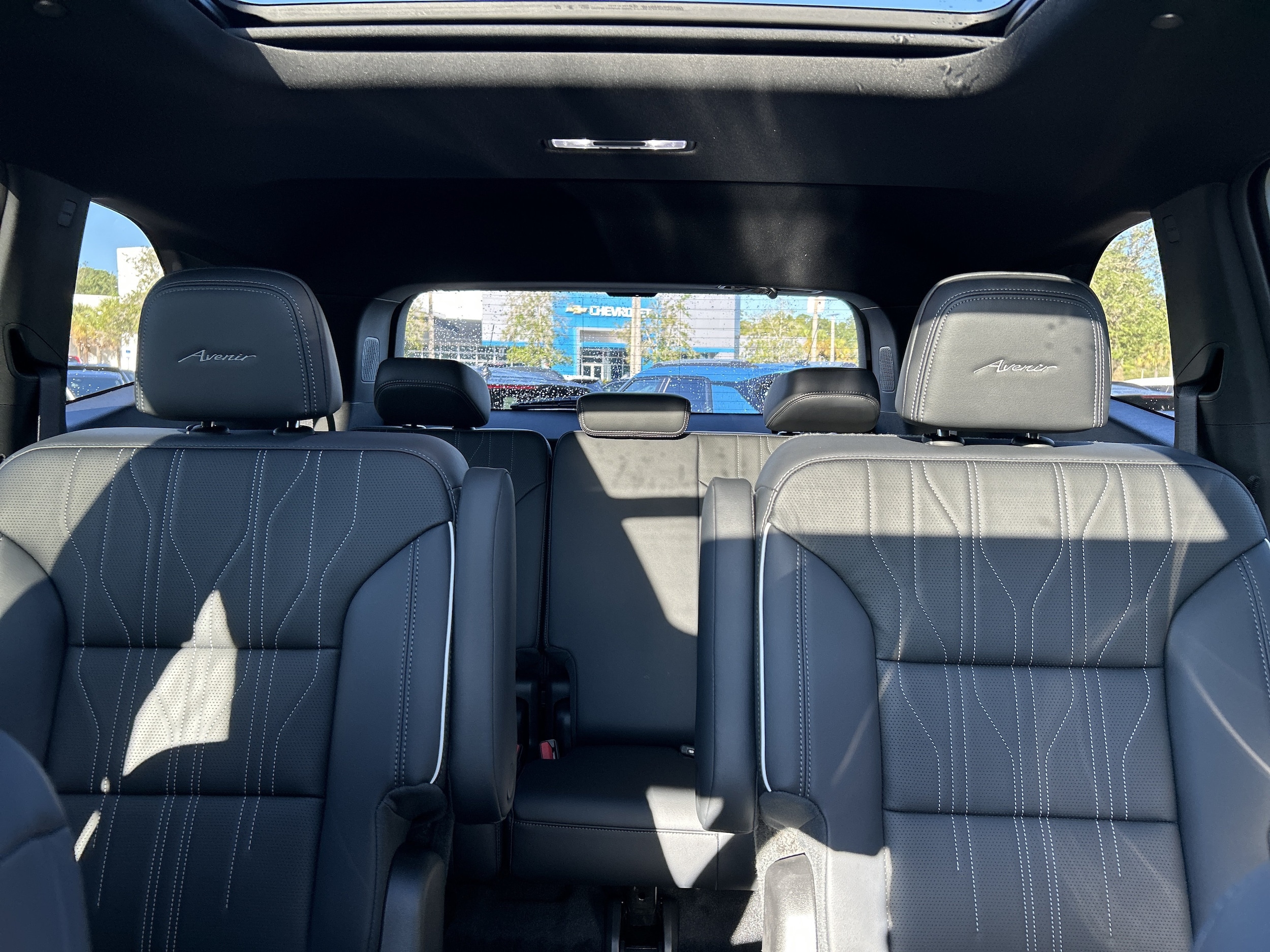 2027 Buick Enclave Avenir - Photo 18