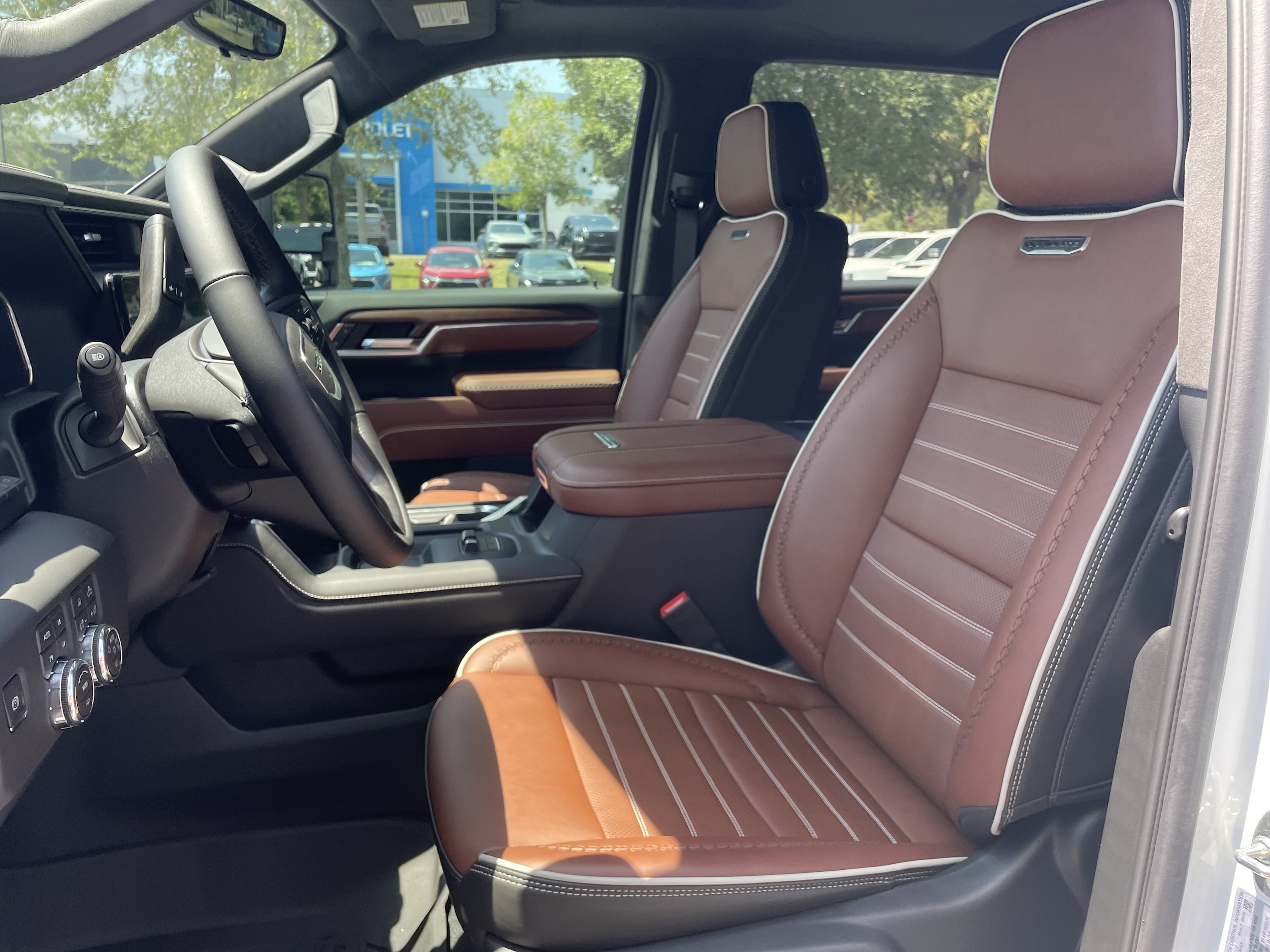 2026 GMC Sierra 3500HD Denali Ultimate - Photo 13