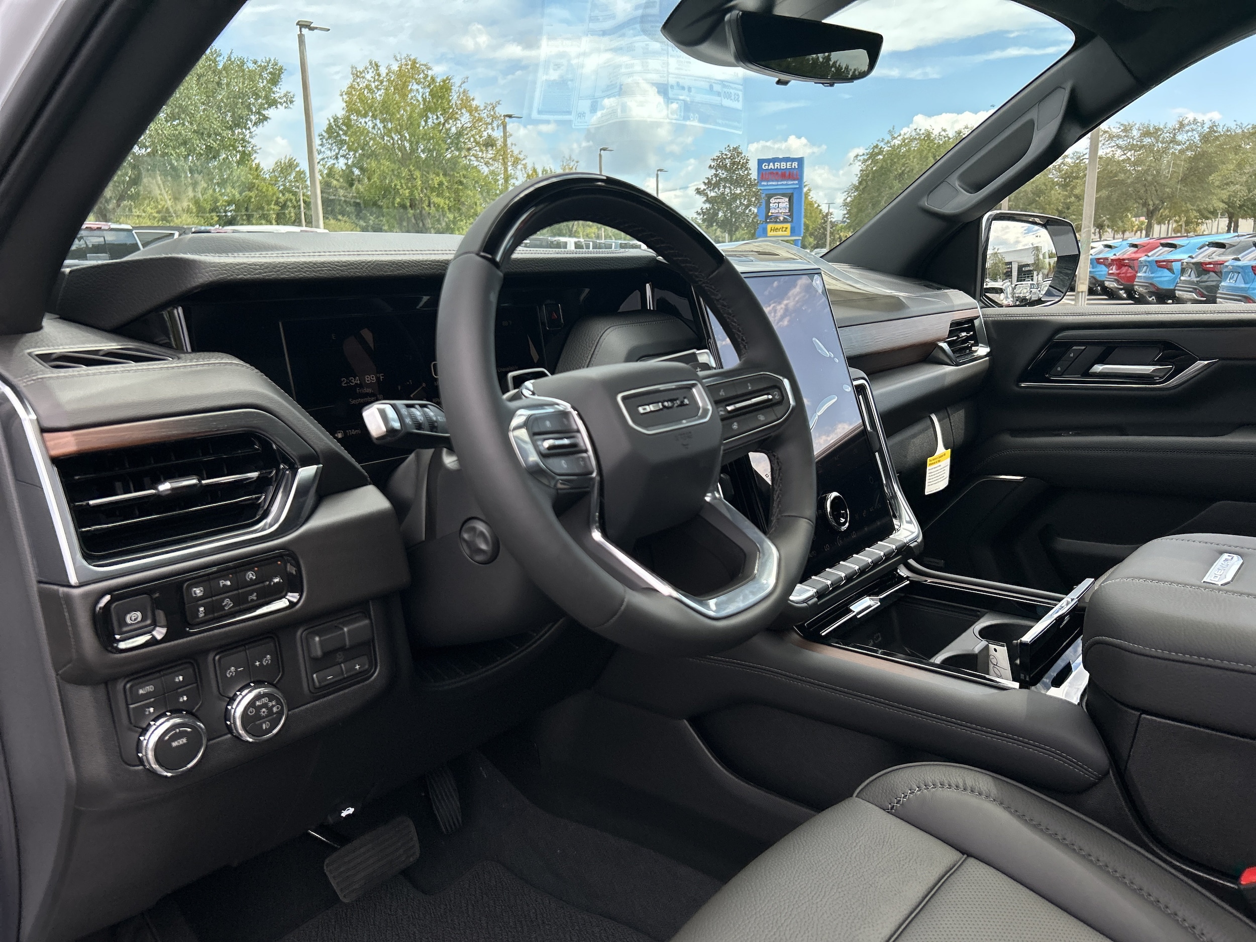 2026 GMC Yukon XL Denali - Photo 16