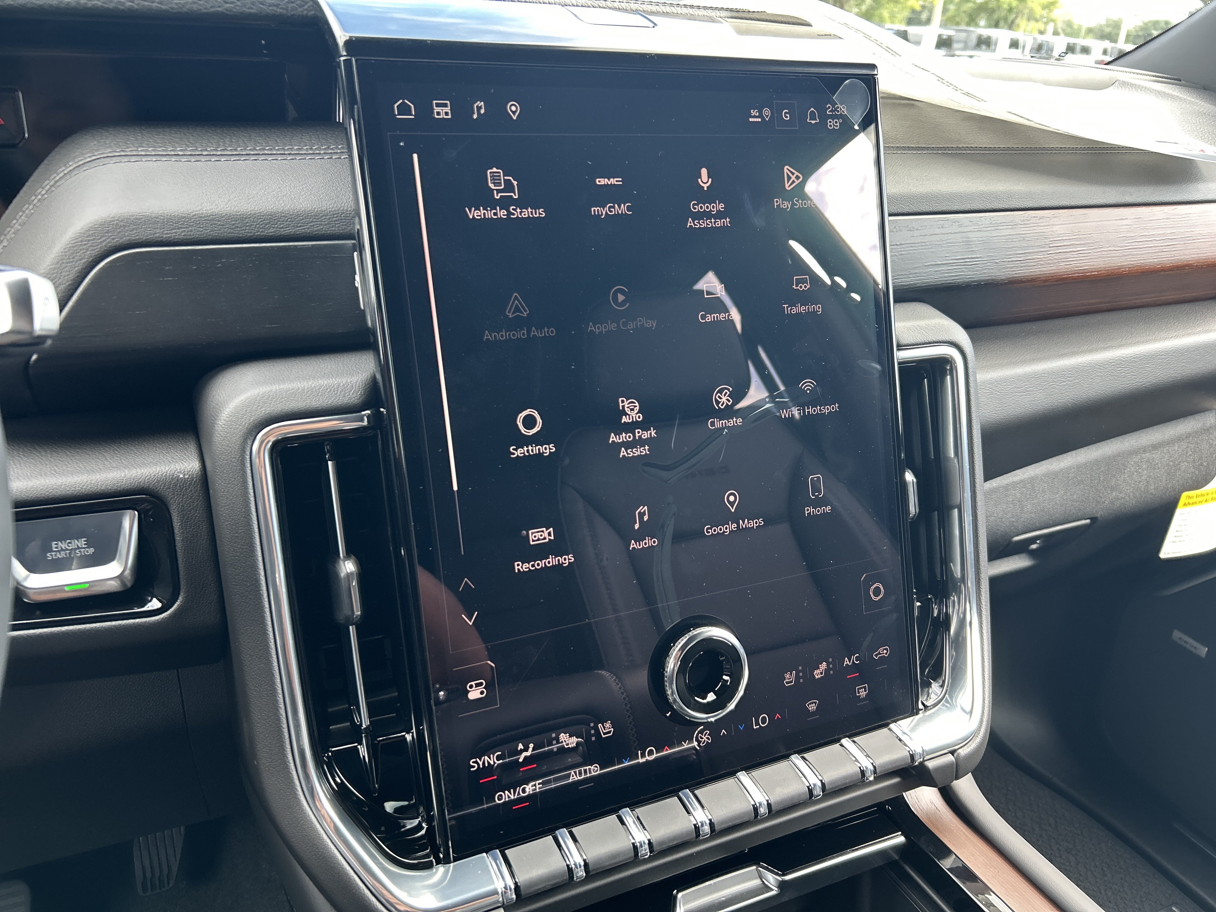 2026 GMC Yukon XL Denali - Photo 30