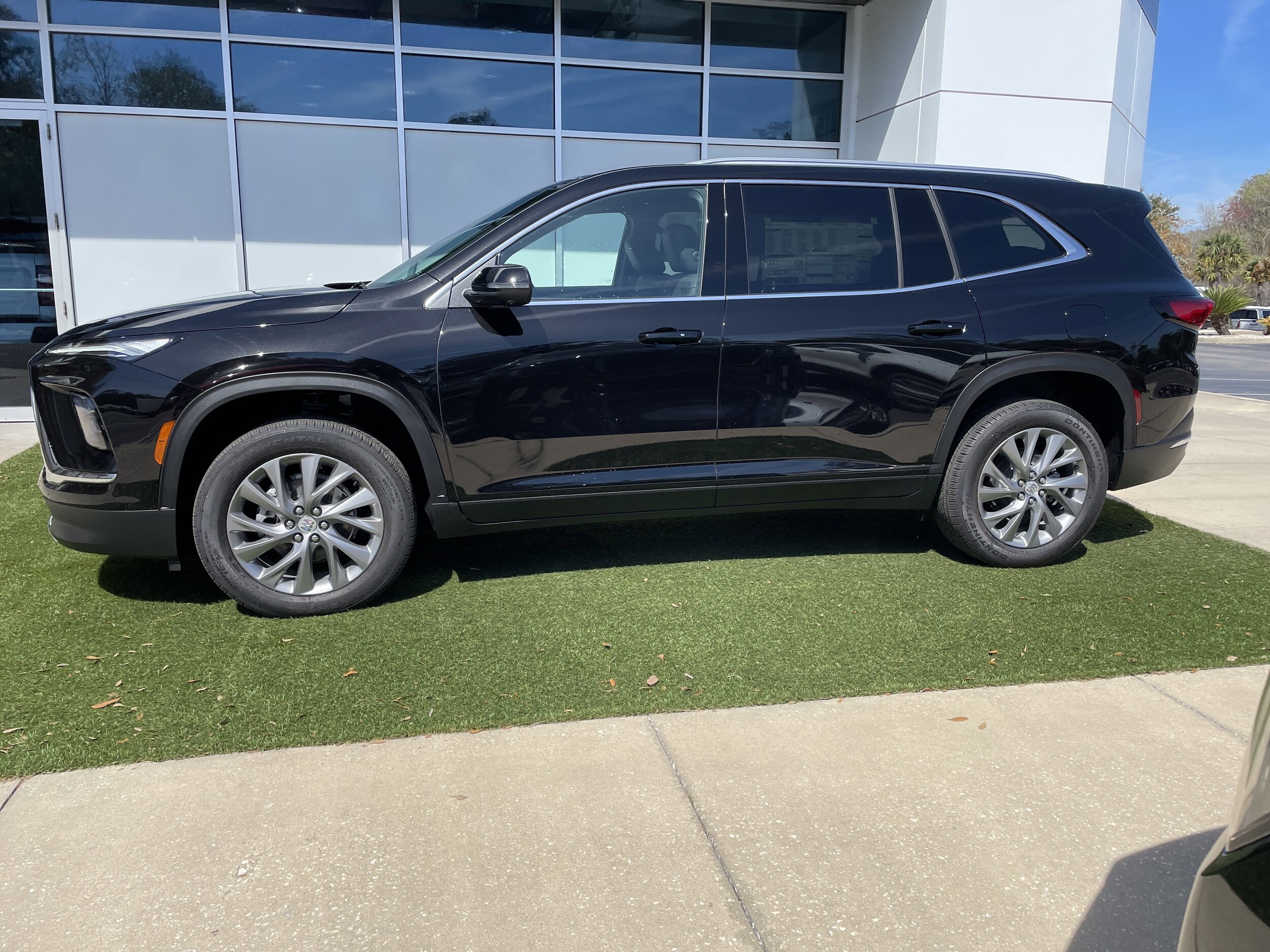 2026 Buick Enclave Preferred - Photo 4