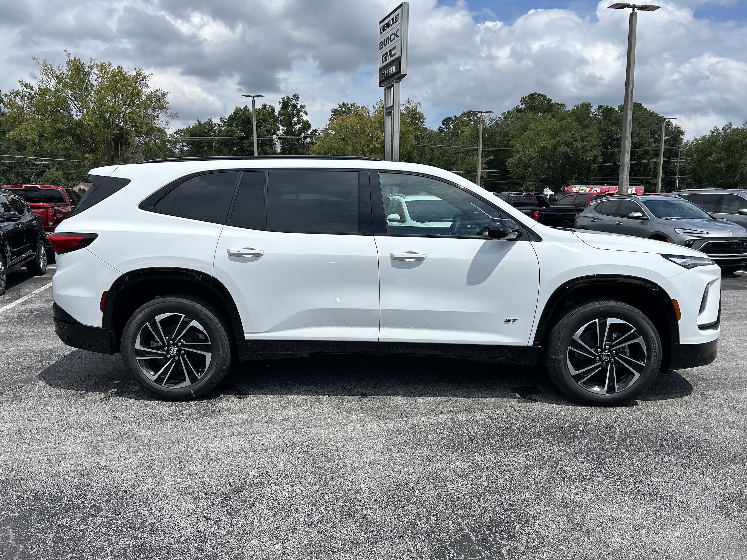 2026 Buick Enclave Sport Touring - Photo 8