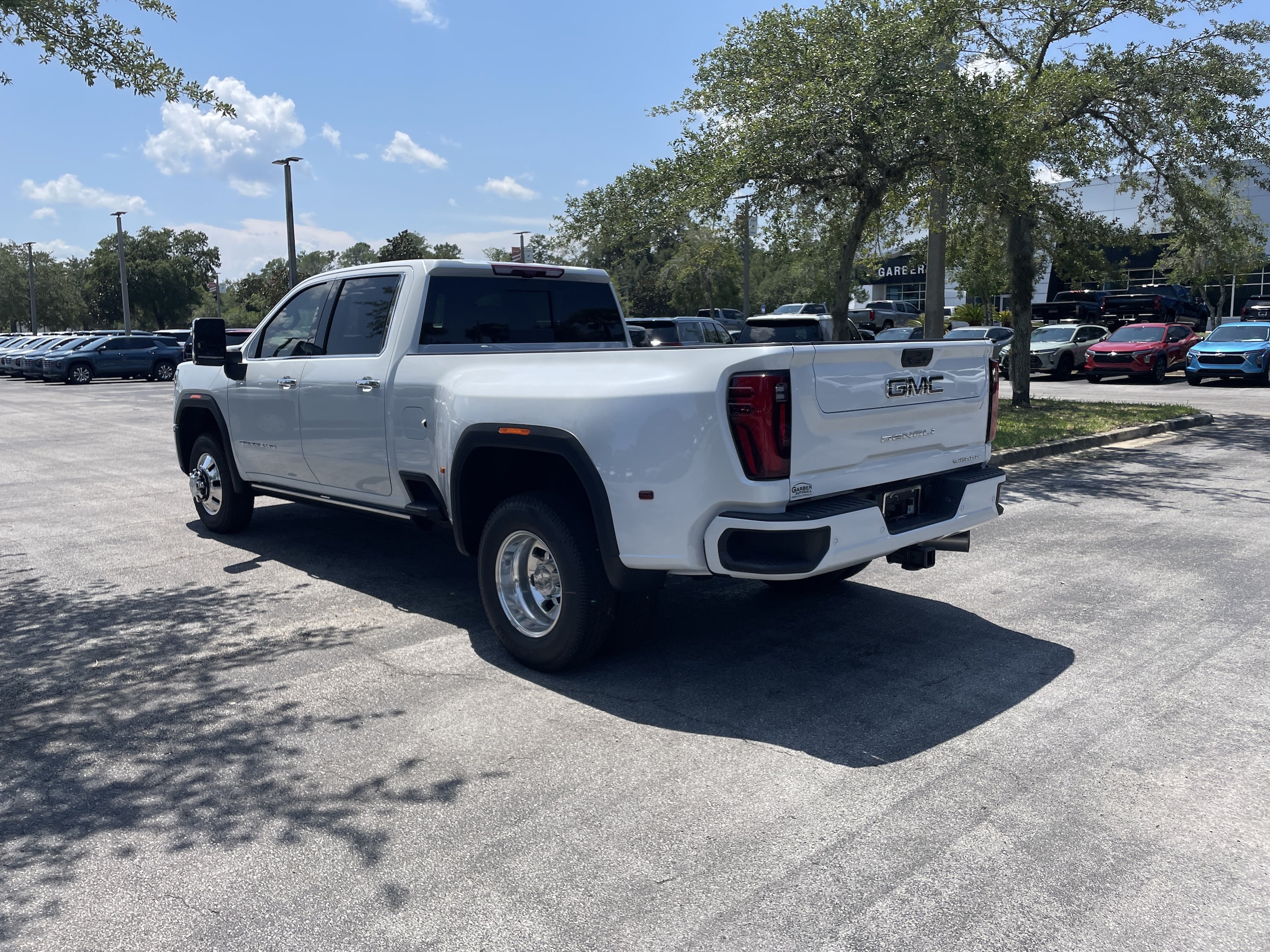 2026 GMC Sierra 3500HD Denali Ultimate - Photo 5