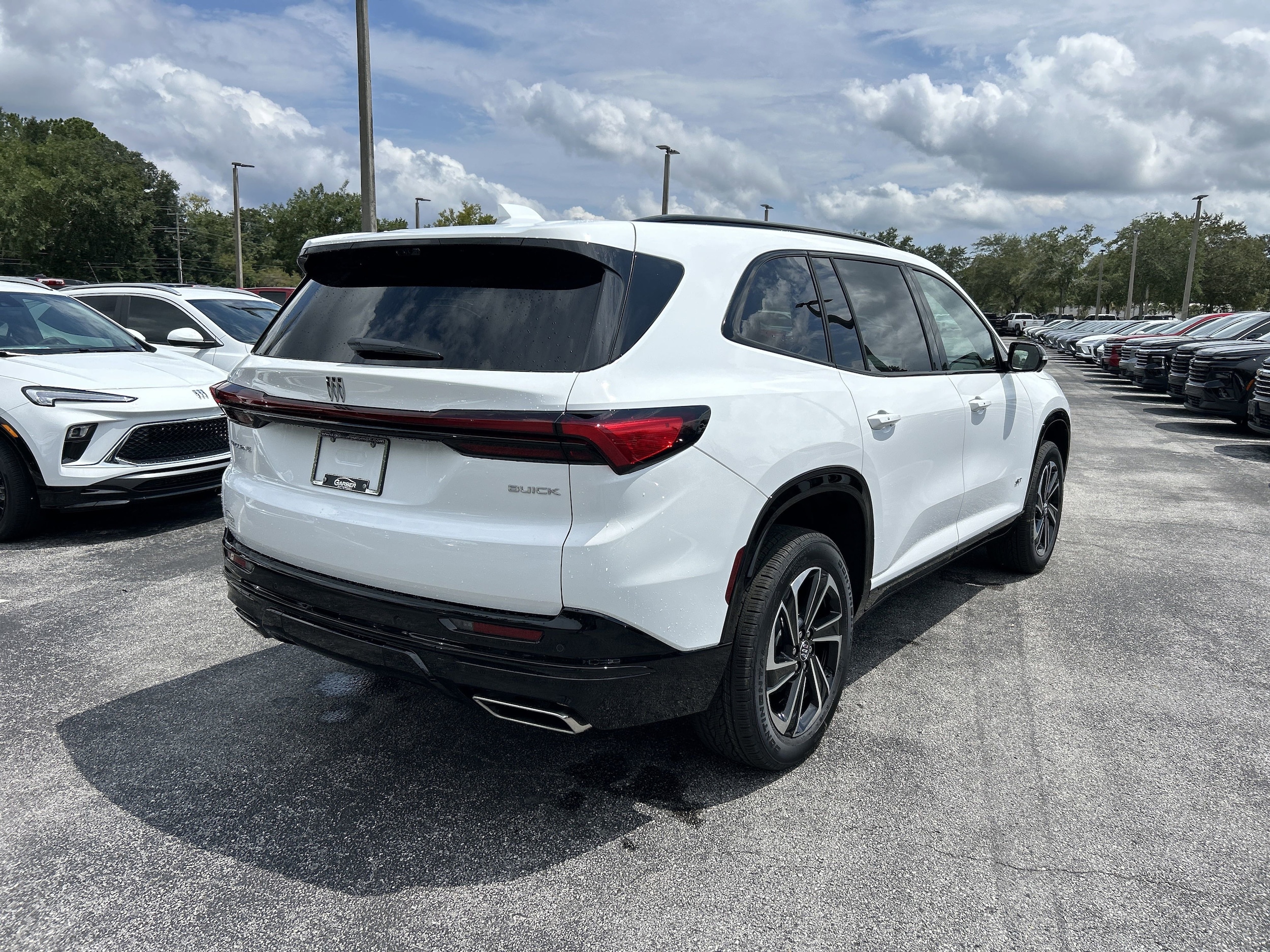 2026 Buick Enclave Sport Touring - Photo 7