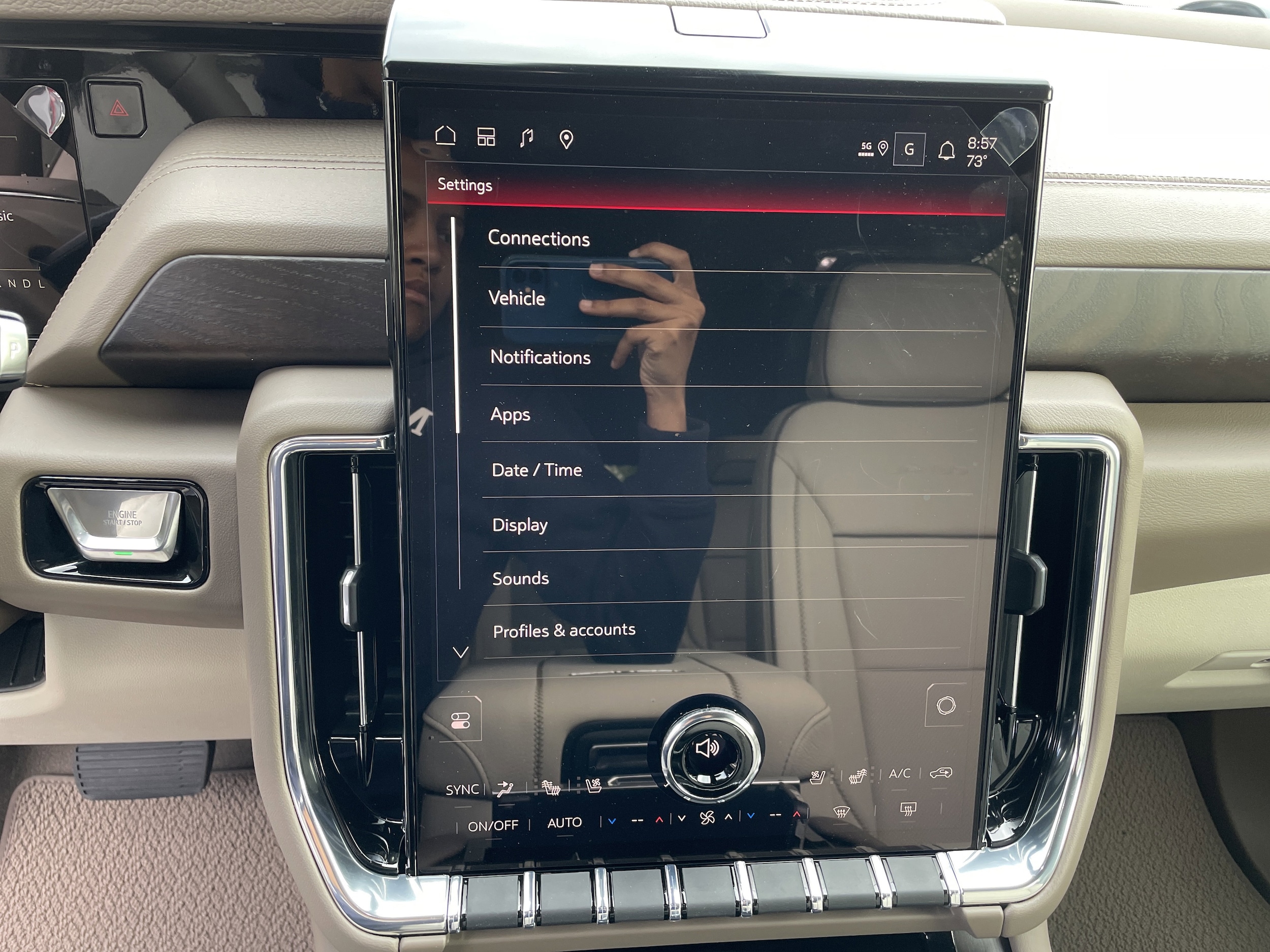 2026 GMC Yukon Denali - Photo 24