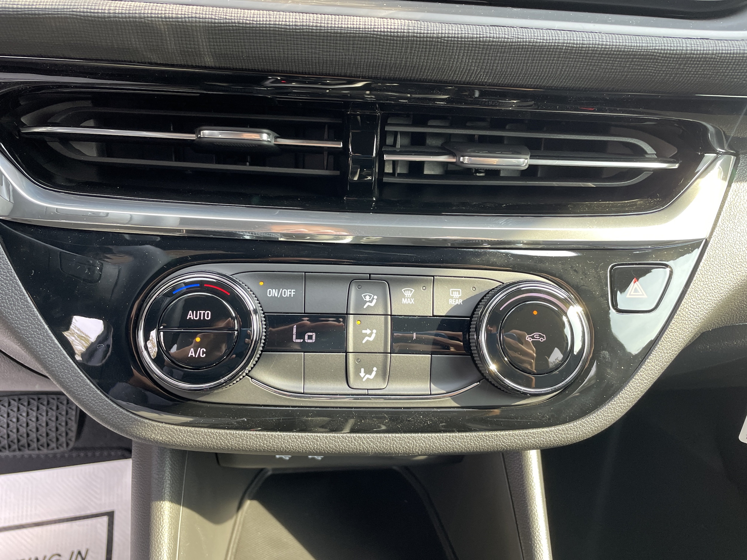 2026 Buick Envista Sport Touring - Photo 27