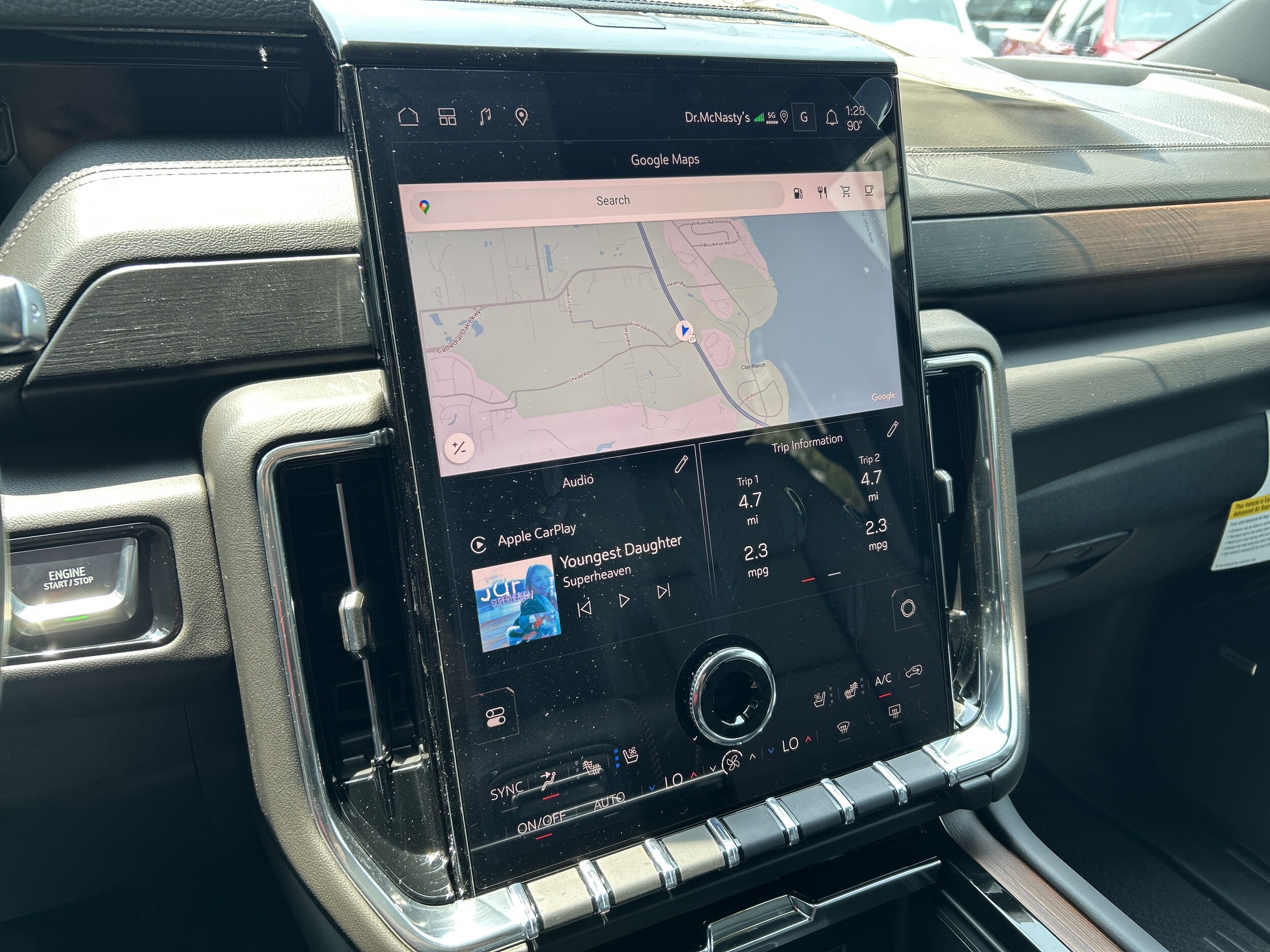 2026 GMC Yukon XL Denali - Photo 30