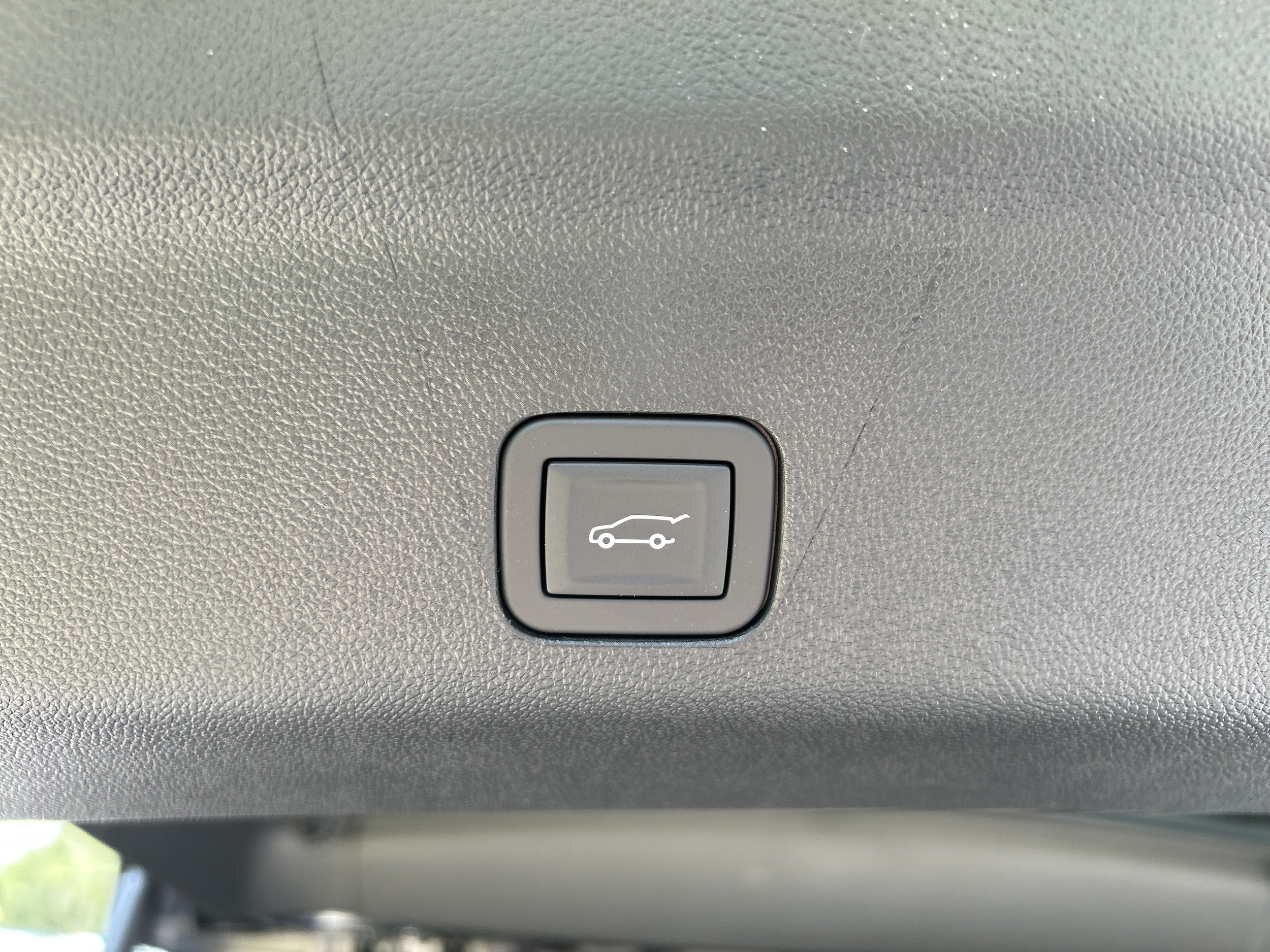 2026 GMC Yukon XL Denali - Photo 12