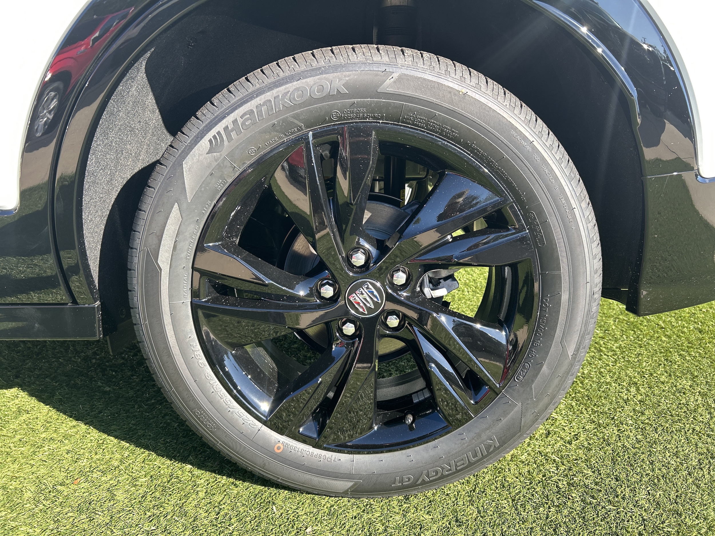 2026 Buick Encore GX Sport Touring - Photo 9