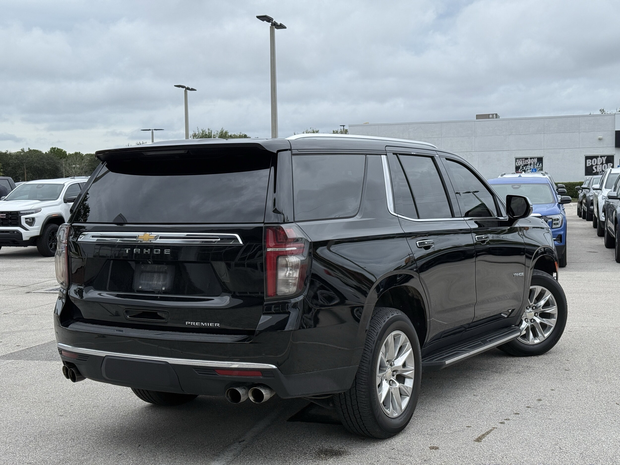 2021 Chevrolet Tahoe Premier photo 3