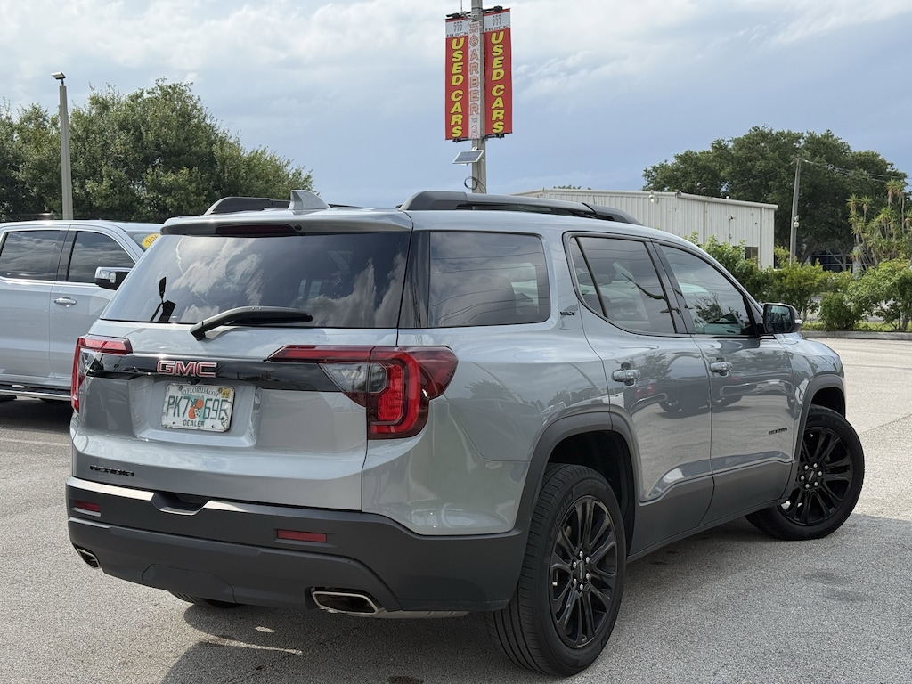 Used 2023 GMC Acadia SLT SUV