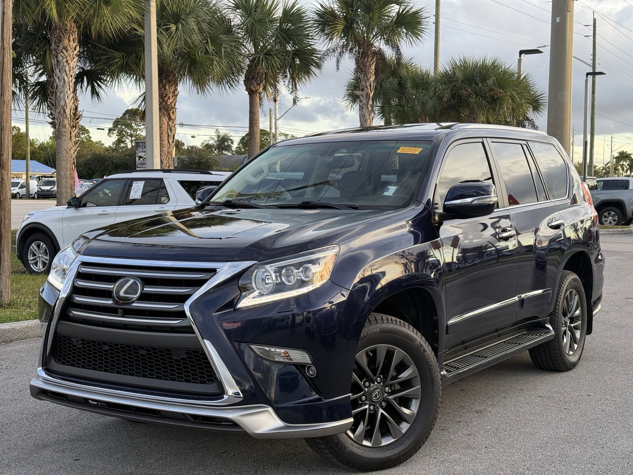 2019 Lexus GX LUXURY's photo