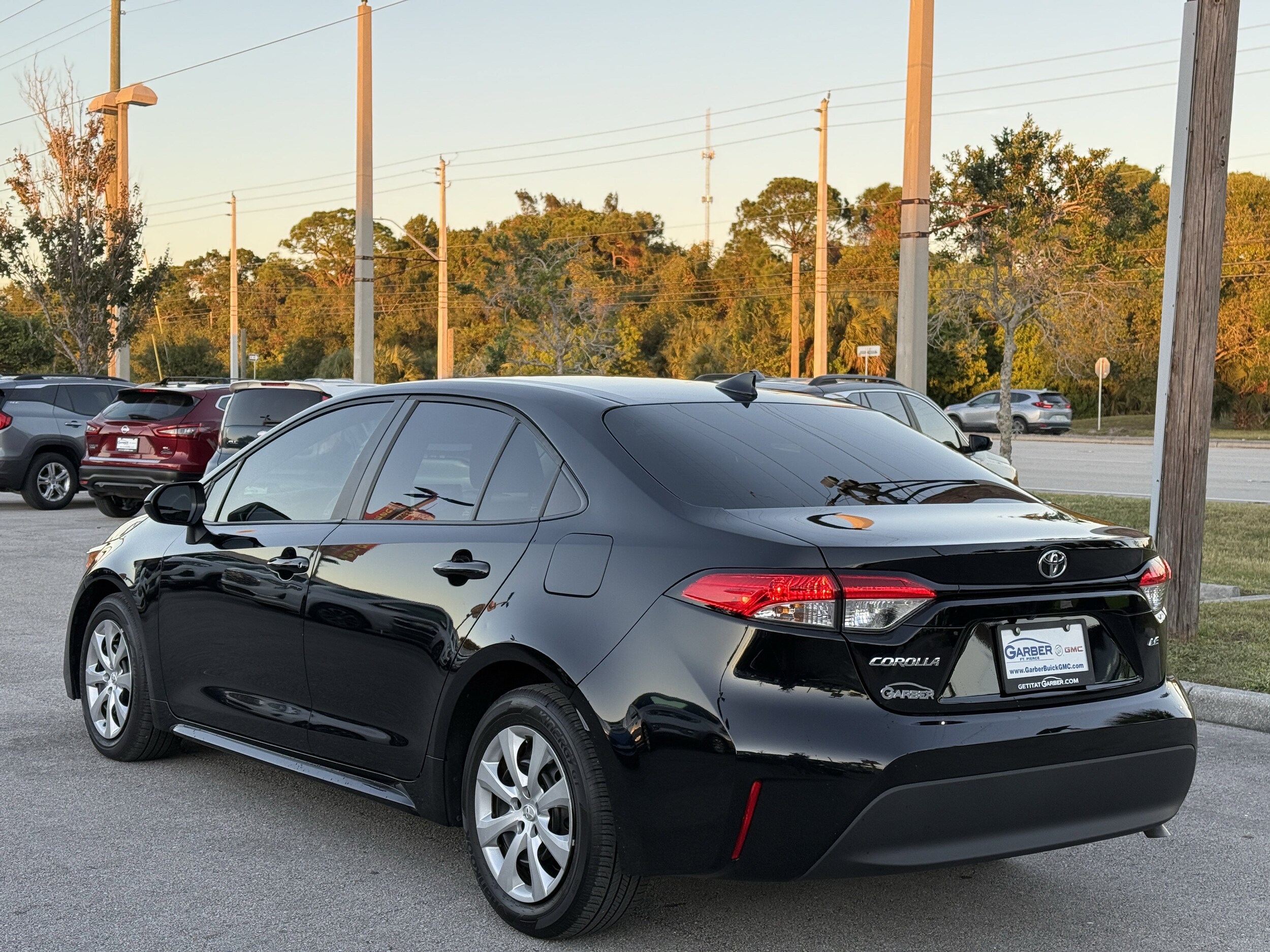 2025 Toyota Corolla LE photo 2