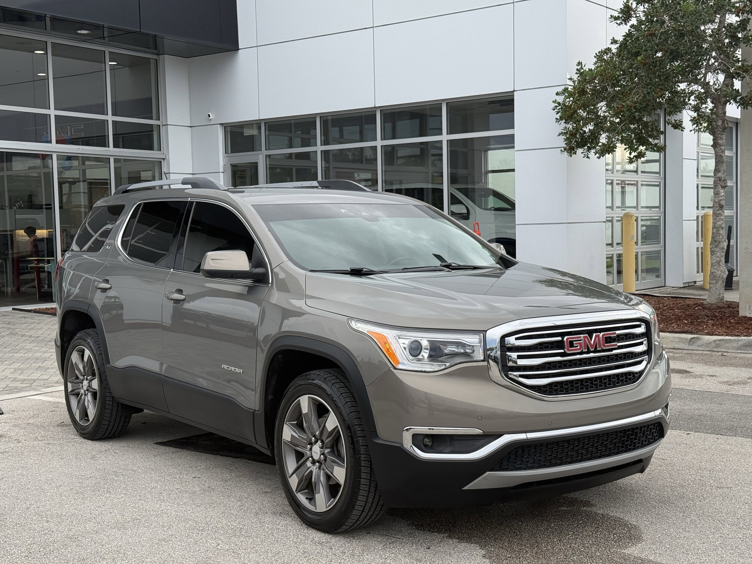 2019 Gmc Acadia photo 3