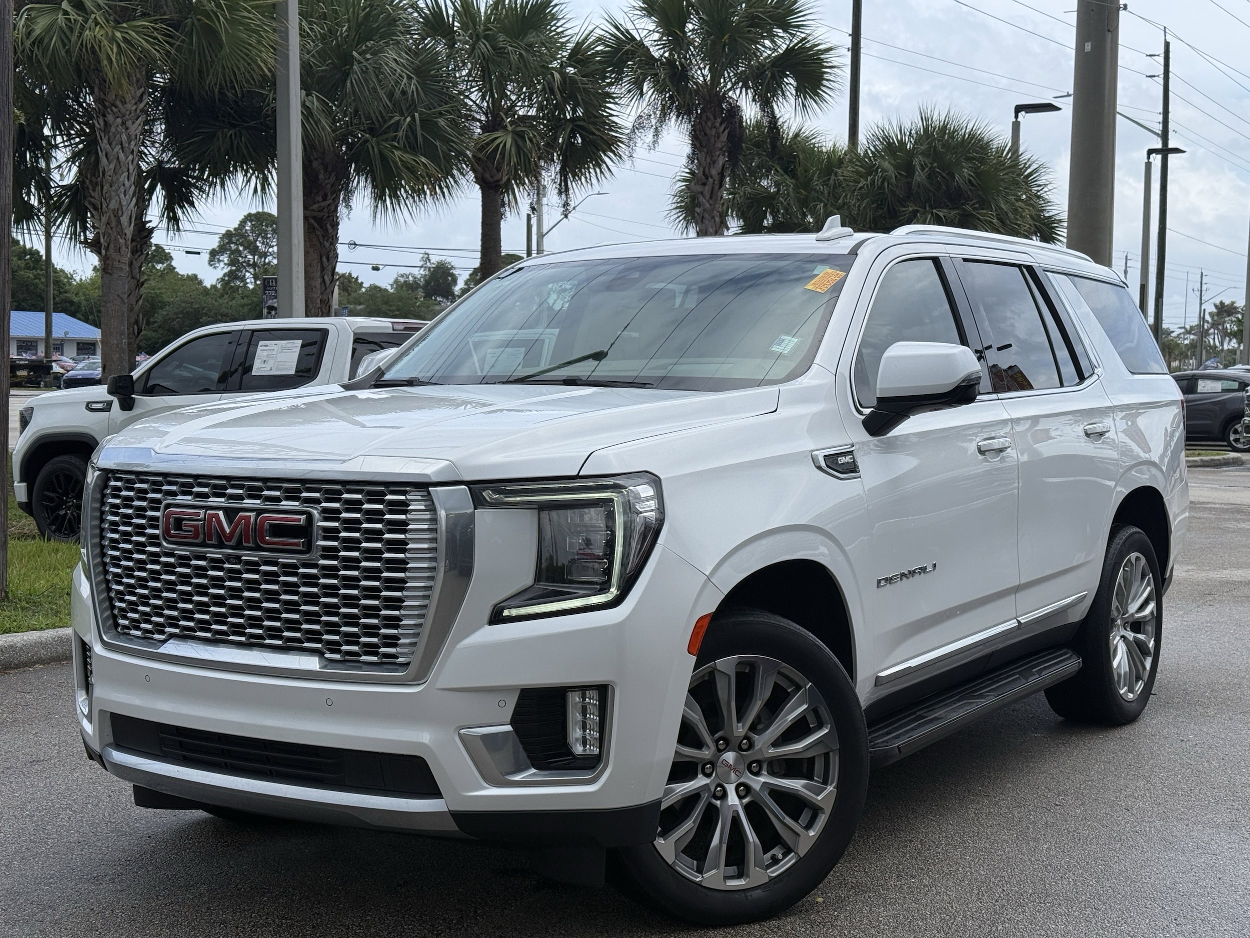 2022 GMC Yukon 4WD Denali's photo